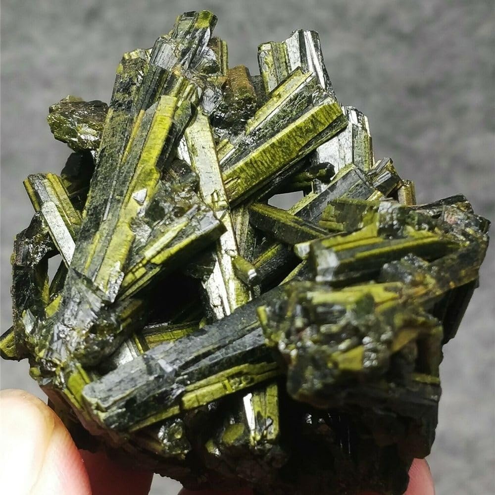AUOQKQUT Green Tourmaline Quartz Crystal Cluster Gem Room Decoration Home Furnishing Gift (Size : 300-350g)