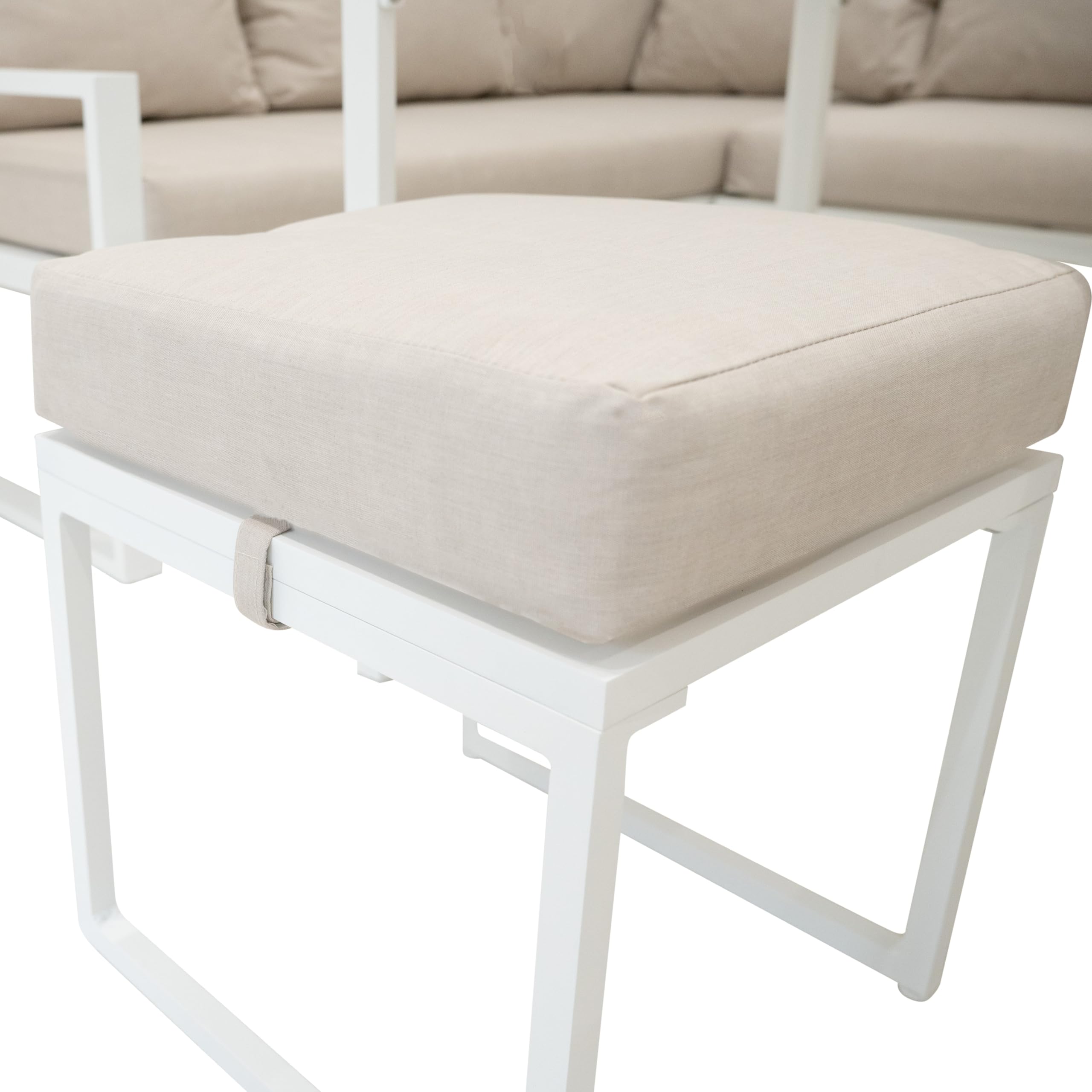 Set Mobili da Giardino in Alluminio 7 Posti Divano Angolare da Esterno con Tavolo da Pranzo in Vetro Temperato e 2 Sgabelli, Cuscini Lavabili, Copertura Impermeabile Inclusa - Bianco
