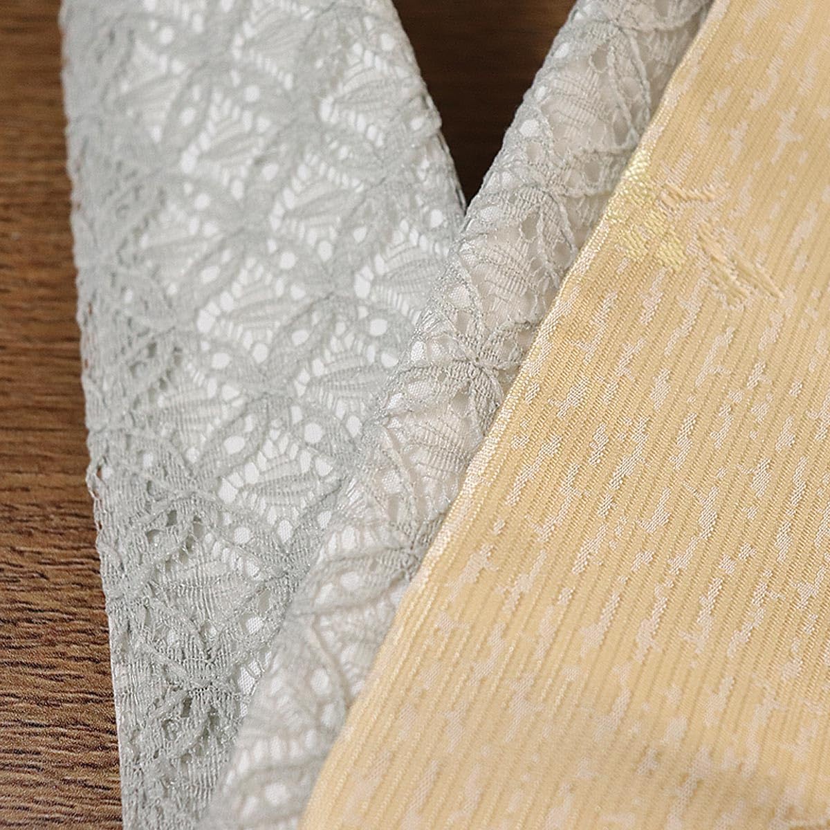 [衿秀] 公式 き楽っく 替え衿 替衿 かええり レース 七宝柄 銀鼠色 半衿 きらっく 日本製 和装小物 えりひで 襟の きものす