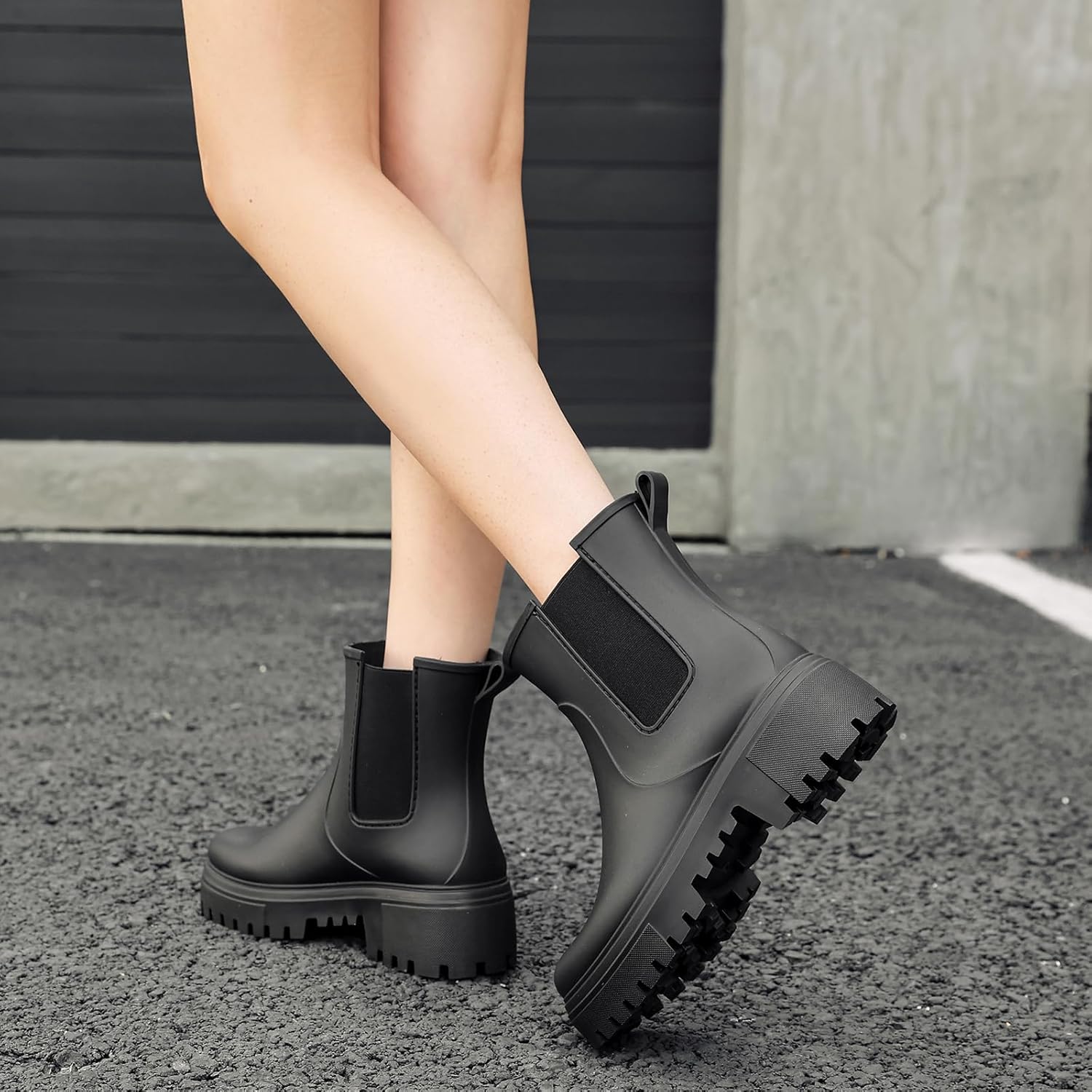 Women’s Waterproof Short Rain Boots – Comfortable Chelsea Ankle Rubber Boots with Arch Support, Non-Slip Lightweight Garden & Outdoor Work Booties