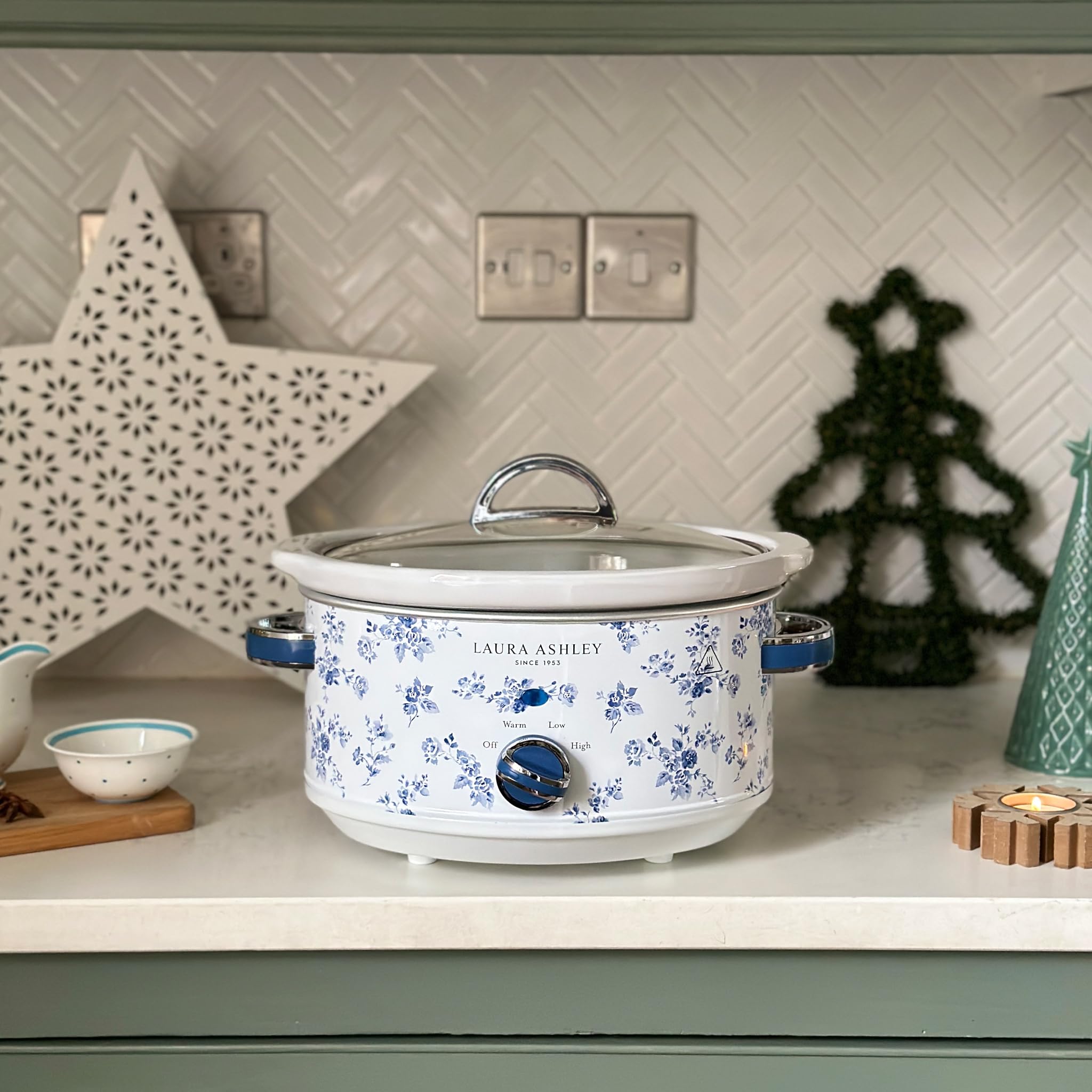 Laura Ashley Pentola Cottura Lenta 3,5 Litri con Stampa China Rose di VQ - Slow Cooker per 4 a 5 Persone, Economica in Energia, con 3 Impostazioni di Temperatura e Coperchio in Vetro Temperato