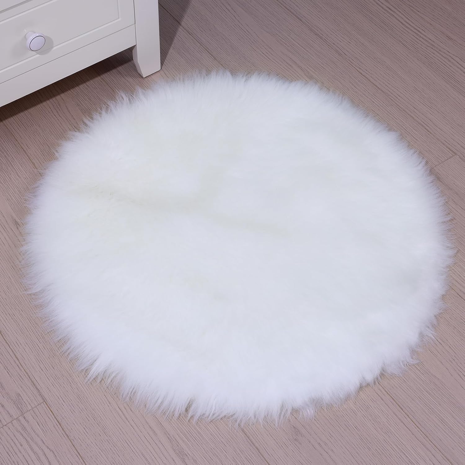 8x Kunstfell Pompons 8cm - Flauschige Bommel Dekoration Rot Mit Aufhängebändel