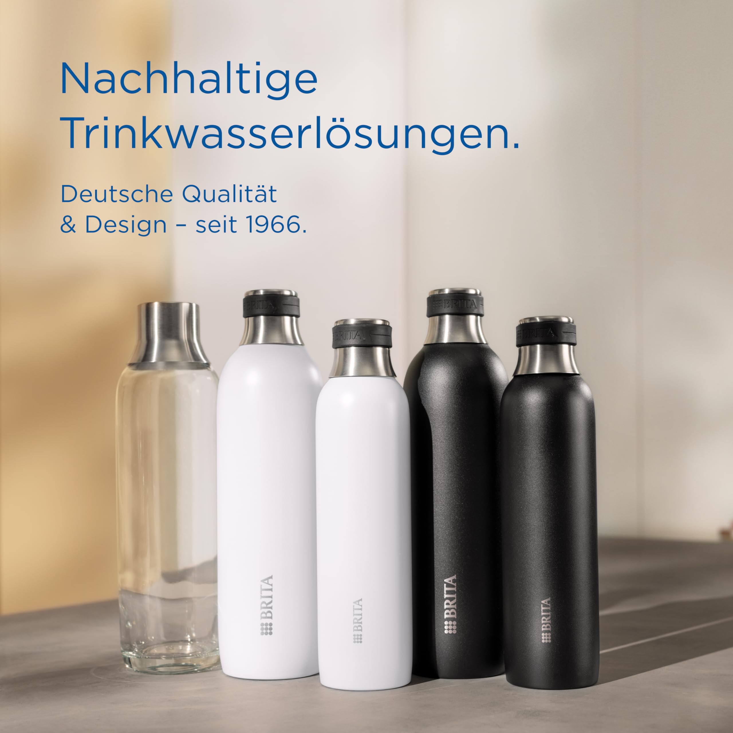 BRITA Glasflasche für sodaTRIO Wassersprudler (1l), 2er Pack Ersatzflaschen – leichte, elegante Wasserflaschen aus Glas im Duo-Pack/Sprudlerflaschen mit Verschluss aus poliertem Edelstahl