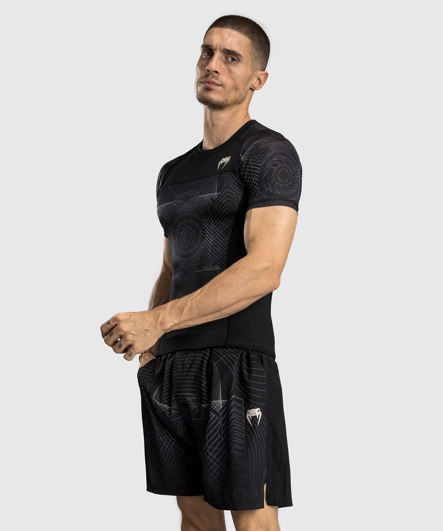 Venum Herren Venum G-fit Air Men's Short Sleeve Rashguard Kurzärmeliger Rashguard (1er Pack)