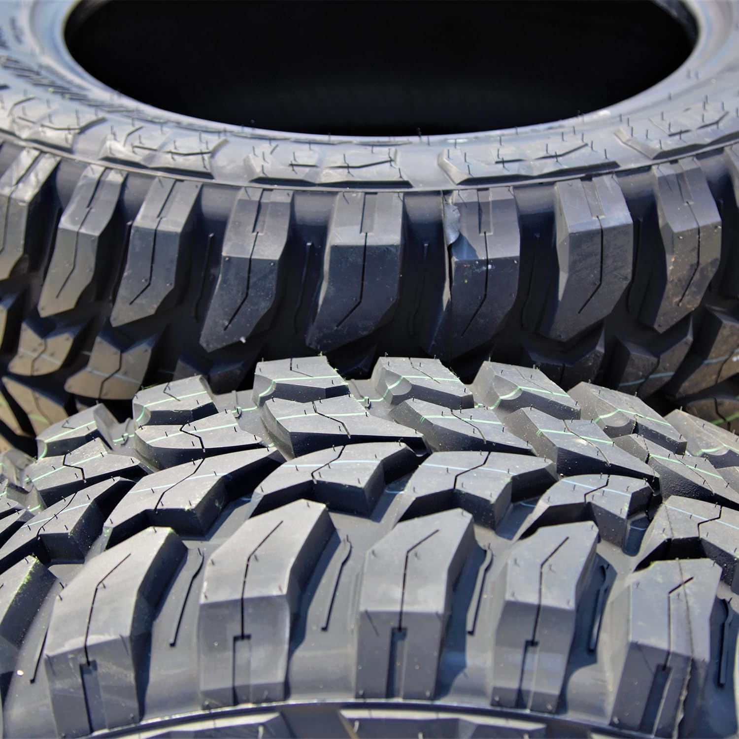 Crosswind M/T Mud-Terrain Radial Tire-33X12.50R20LT 114Q LRE 10-Ply