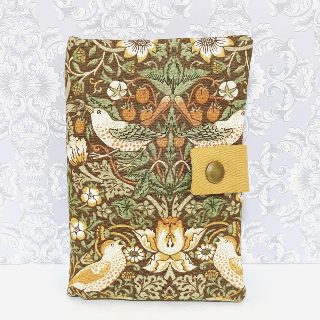 Amazon.co.jp: いちご泥棒ウィリアムモリス 通帳お薬手帳カード