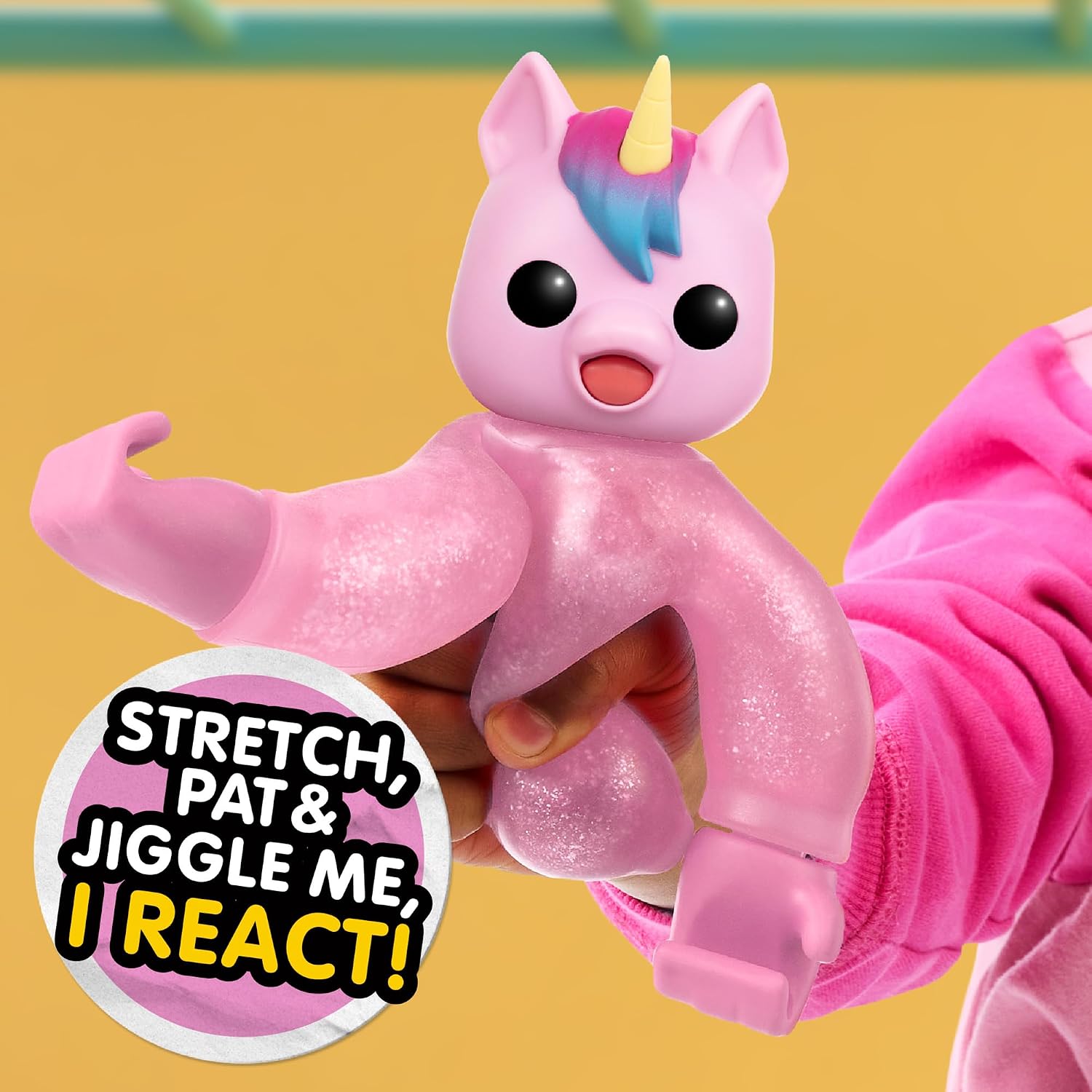 Little Live Pets Hug n' Hang Zoogooz - Uoolla Unicorn. Interactive Electronic Squishy Stretchy Toy Pet with 70+ Sounds & Reactions. Stretch, Squish & Link Their Hands. Display Them & Hang Them Around
