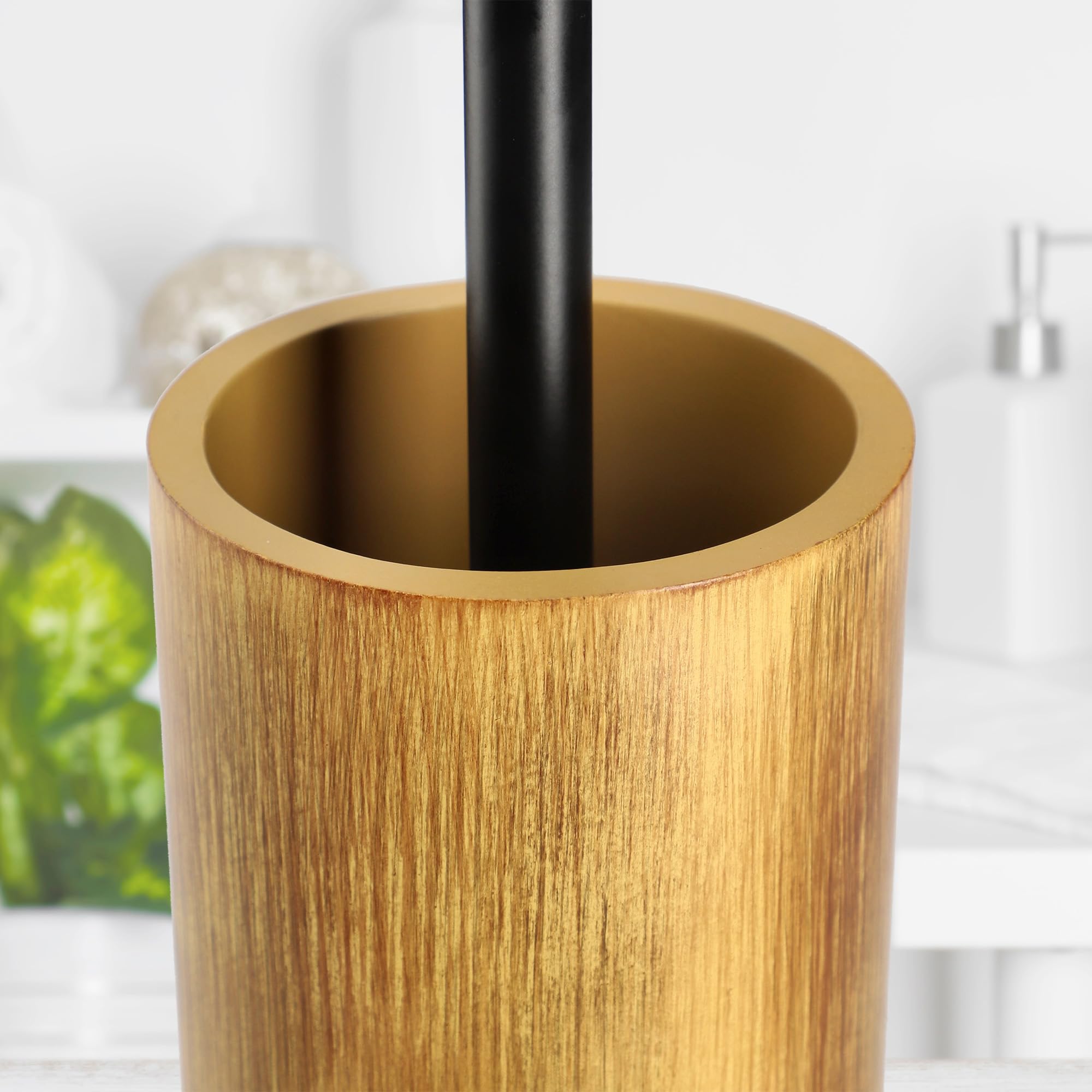 KADAX Juego de baño, dispensador de jabón, vaso para cepillos de dientes y escobilla de inodoro, accesorios de baño de polirresina resistente, imitación de madera