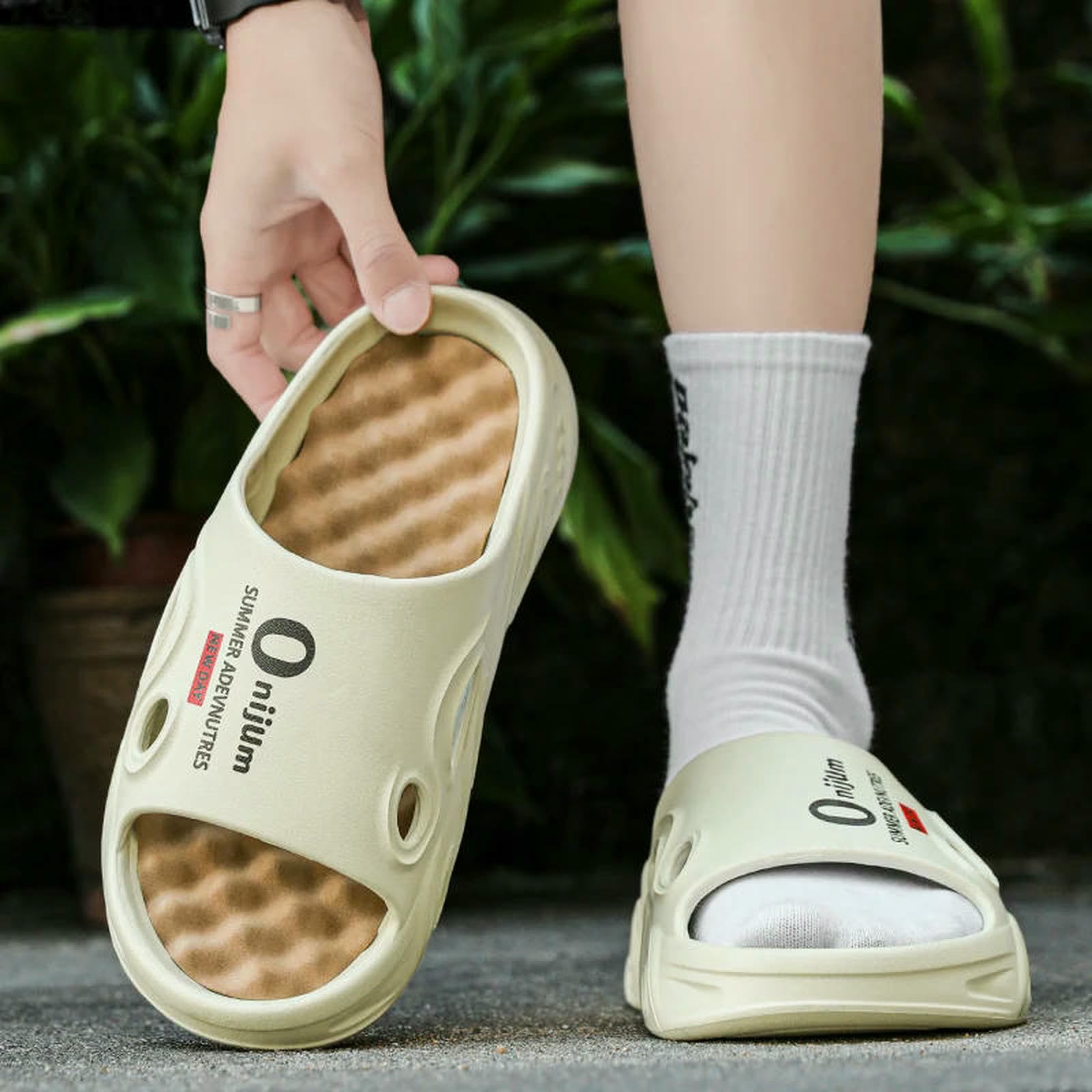 Ciabatte Uomo Pantofole da Massaggio Estive Sandali Esterno per Interni Scarpe Casual Spiaggia Scivoli Comodi Infradito Donna Uomo-Nero Grigio-44-45