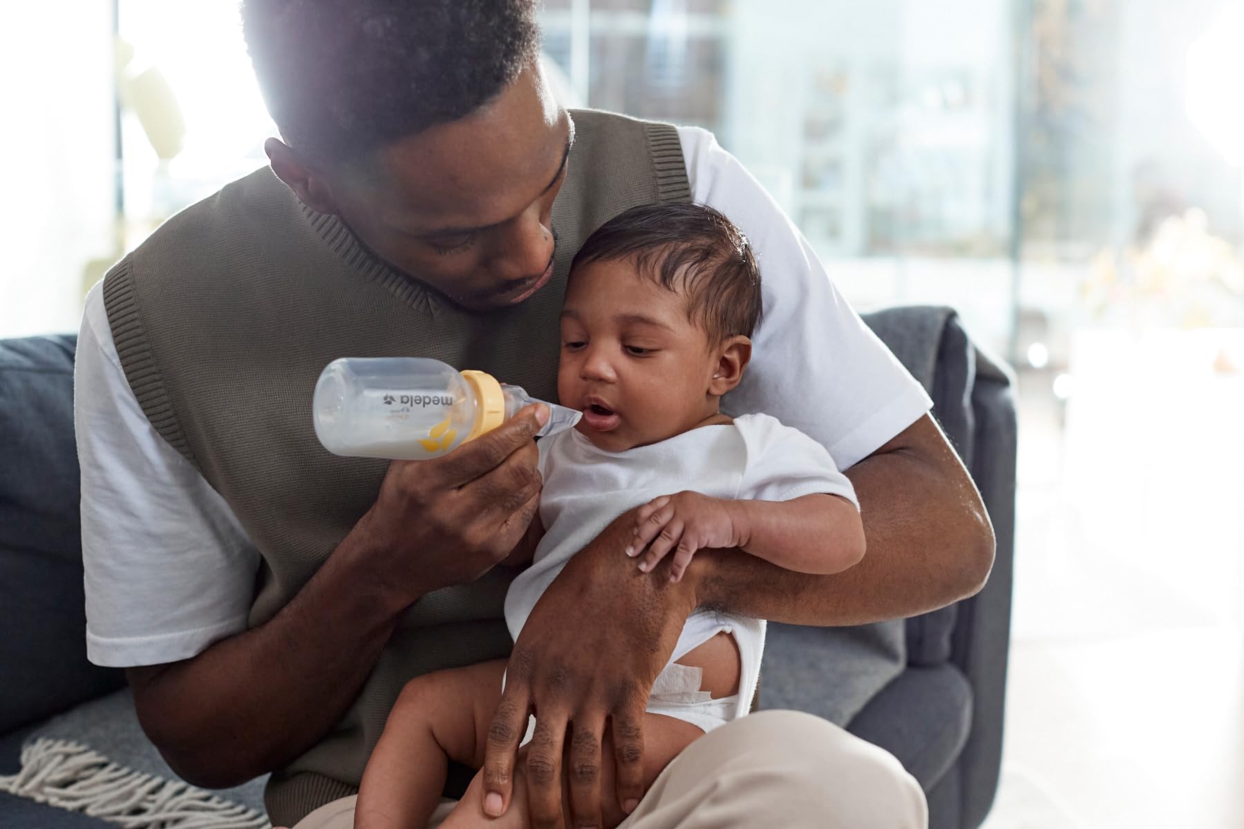 Medela SoftCup | dispositif d’alimentation spécialisé pour une alimentation à la tasse