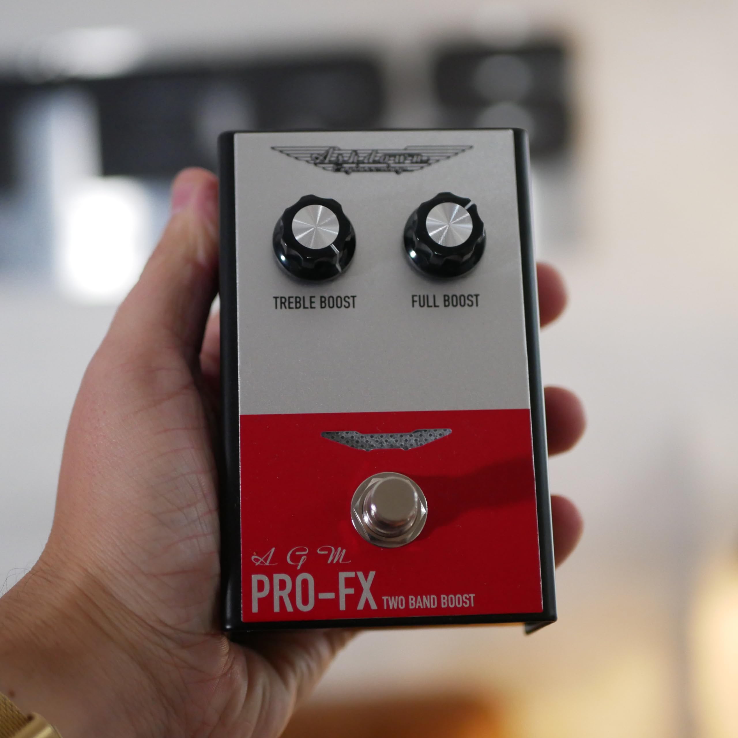 ASHDOWN - TWO BAND BOOST, Pedale Boost per Chitarra con un Treble Boost e un Full Boost