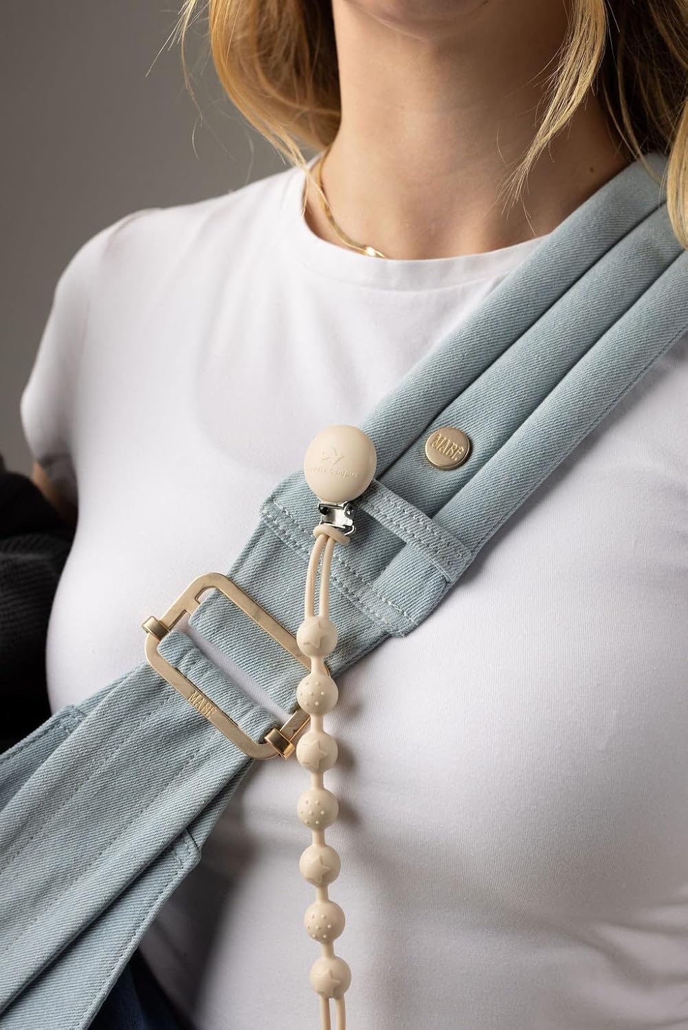 Mabē Monarch Toddler Sling Carrier – Ergonomic Hip Carry Support for Toddlers – Adjustable and Breathable Sling for Easy Up/Down & Comfortable Holding (16–45 lbs, Denim)