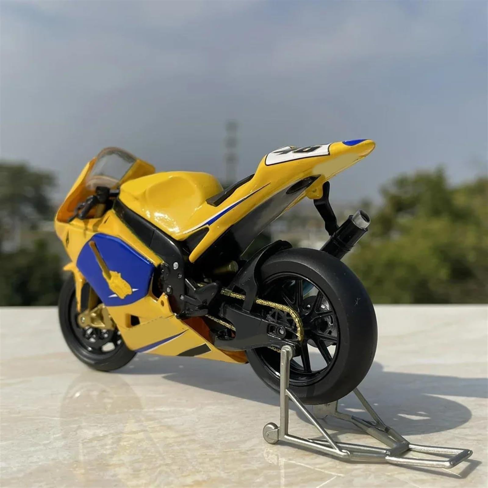 SEYXF Motorbike Toy Motorcycle Simulation Alloy Model Collection Decoration Gifts Toys 1/18 for Y-AMAHA YZR-M1 2006
