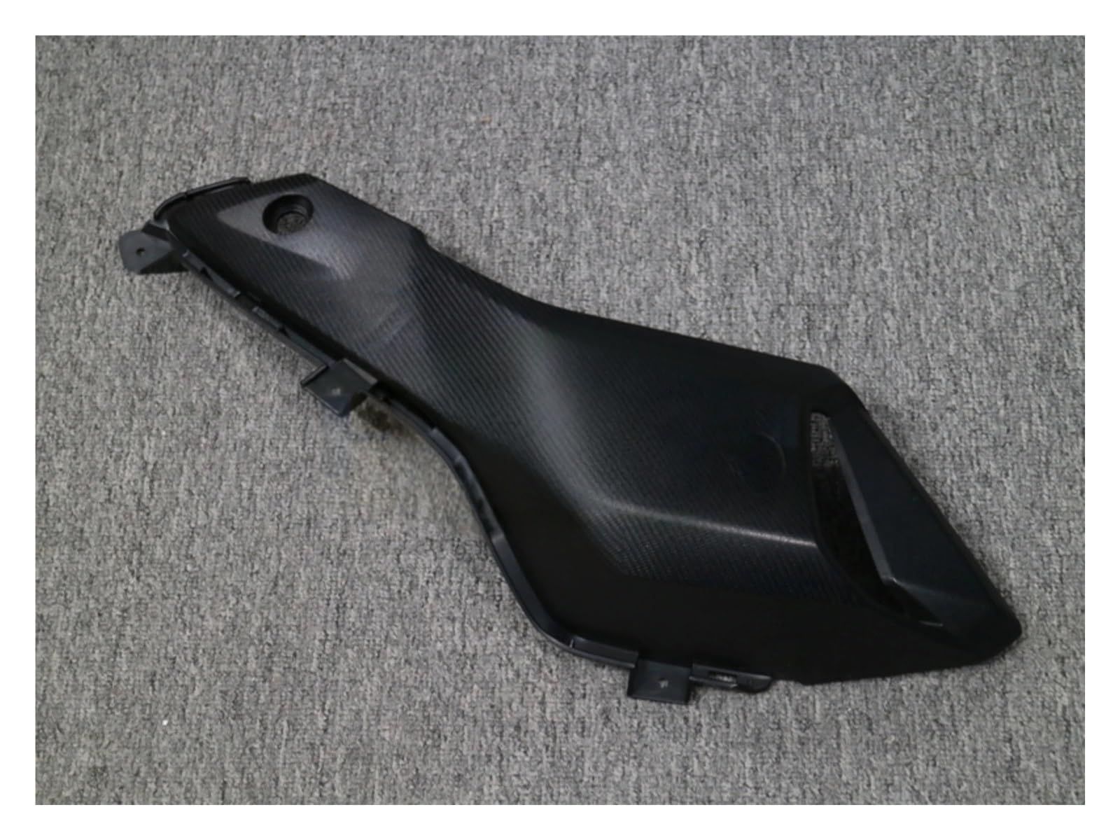 Bouchon réservoir carburant carénage ABS et ailettes pour MT-07