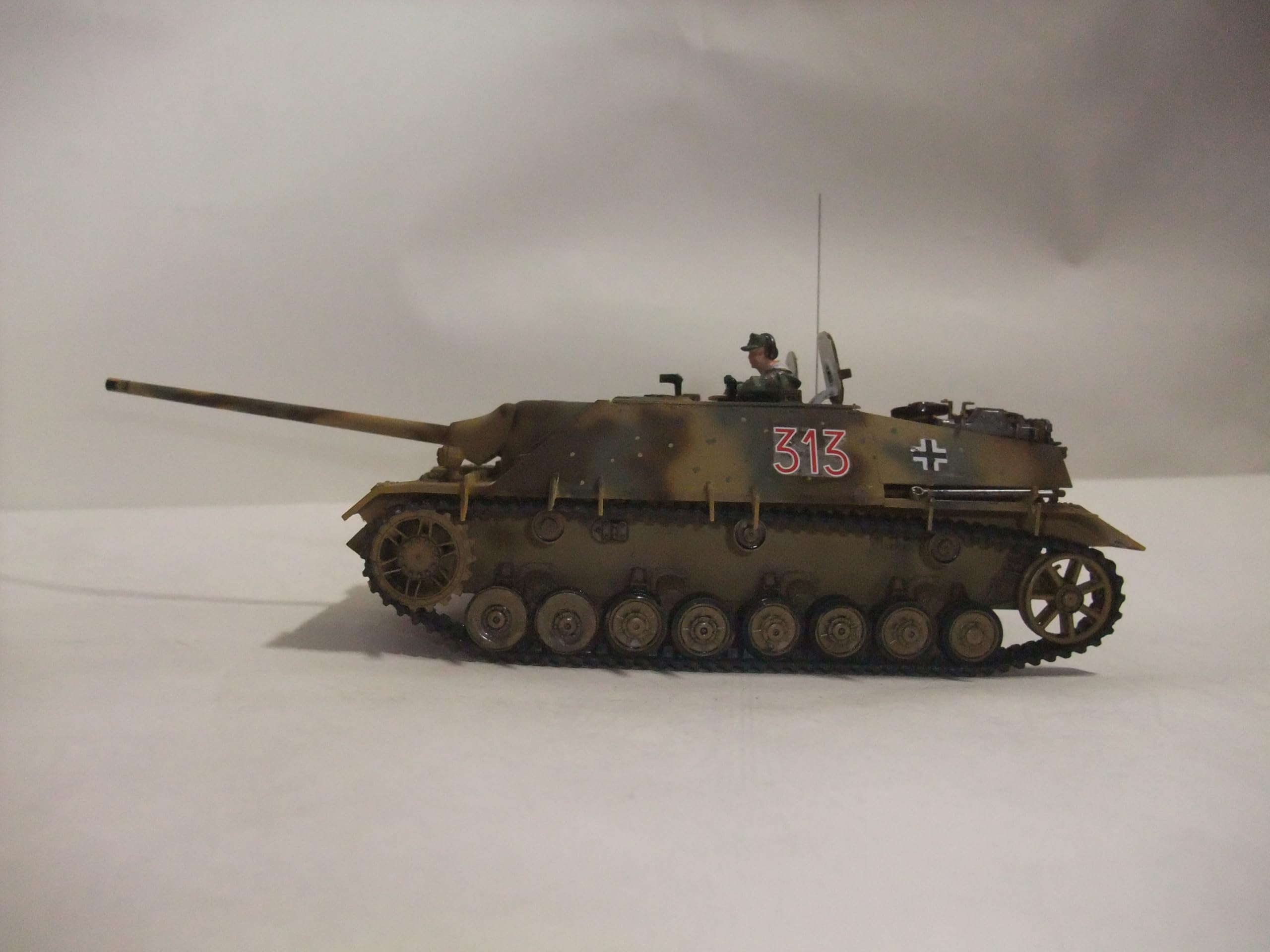 Amazon | 完成品 ドイツ軍4号駆逐戦車ラング 縮尺35分1