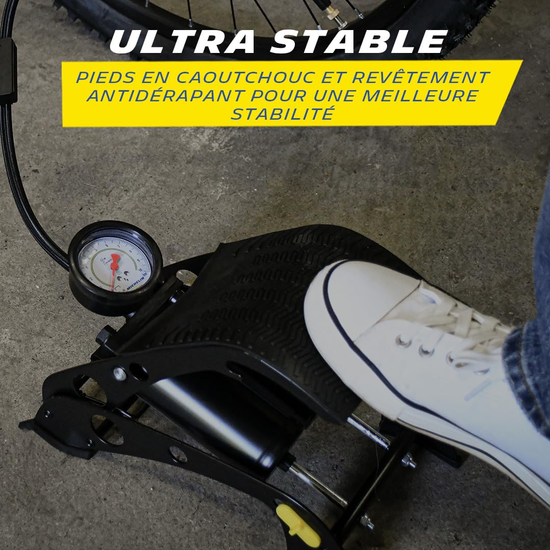 MICHELIN 009503 Pompe à Pied Double Piston avec Manomètre Analogique, 7 Bars, Flexible 80 cm – Gonfleur Vélo, Moto, Auto, Ballon – Haute Pression, Solide, Facile à Utiliser
