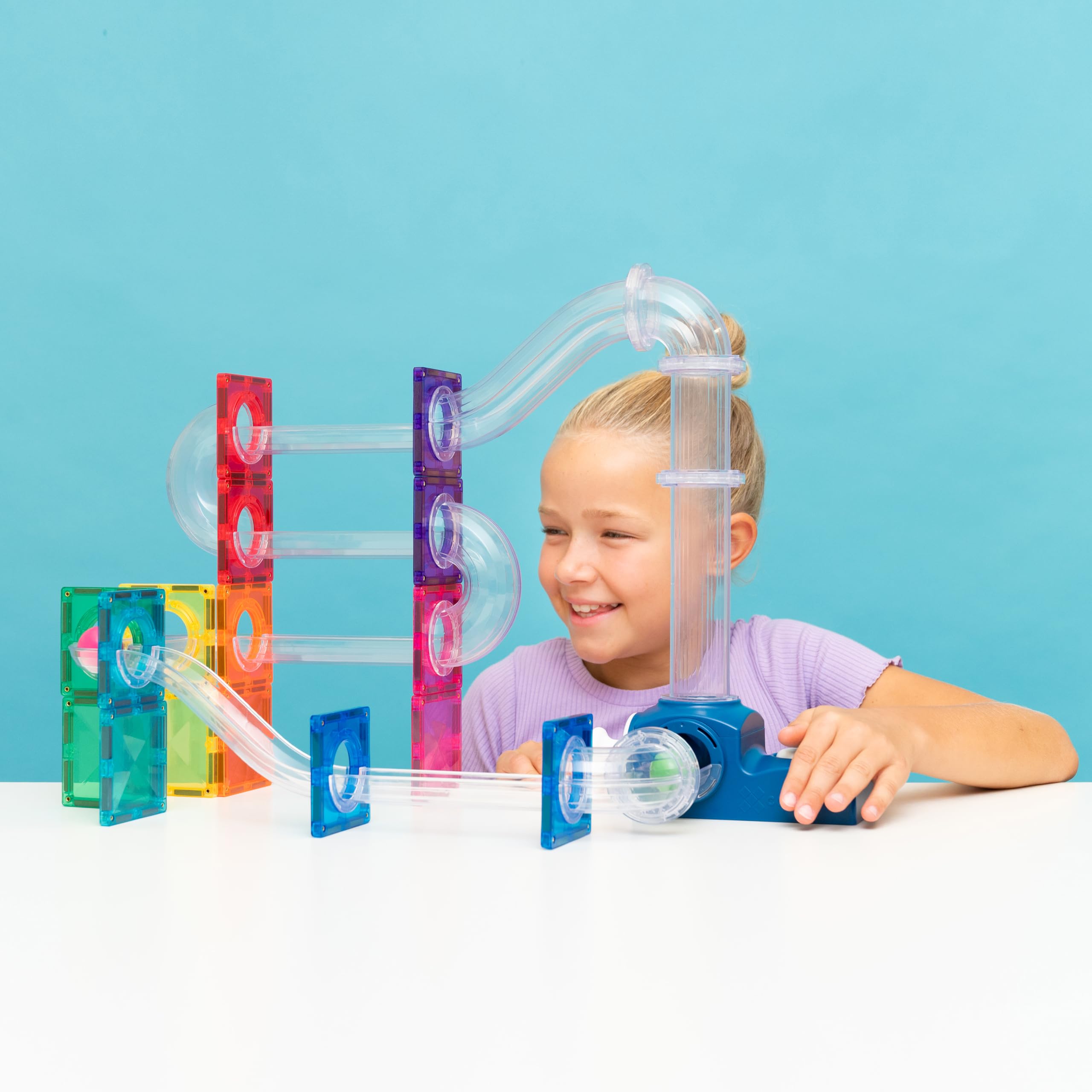 CONNETIX Magnetische Bausteine Kugelbahn Katapult Pack, 47 Stück | Starte hoch hinaus, baue kreativ und entdecke Kraft und Bewegung mit starkem Katapult, Röhren und Holzkugeln. Ab 3 Jahren.