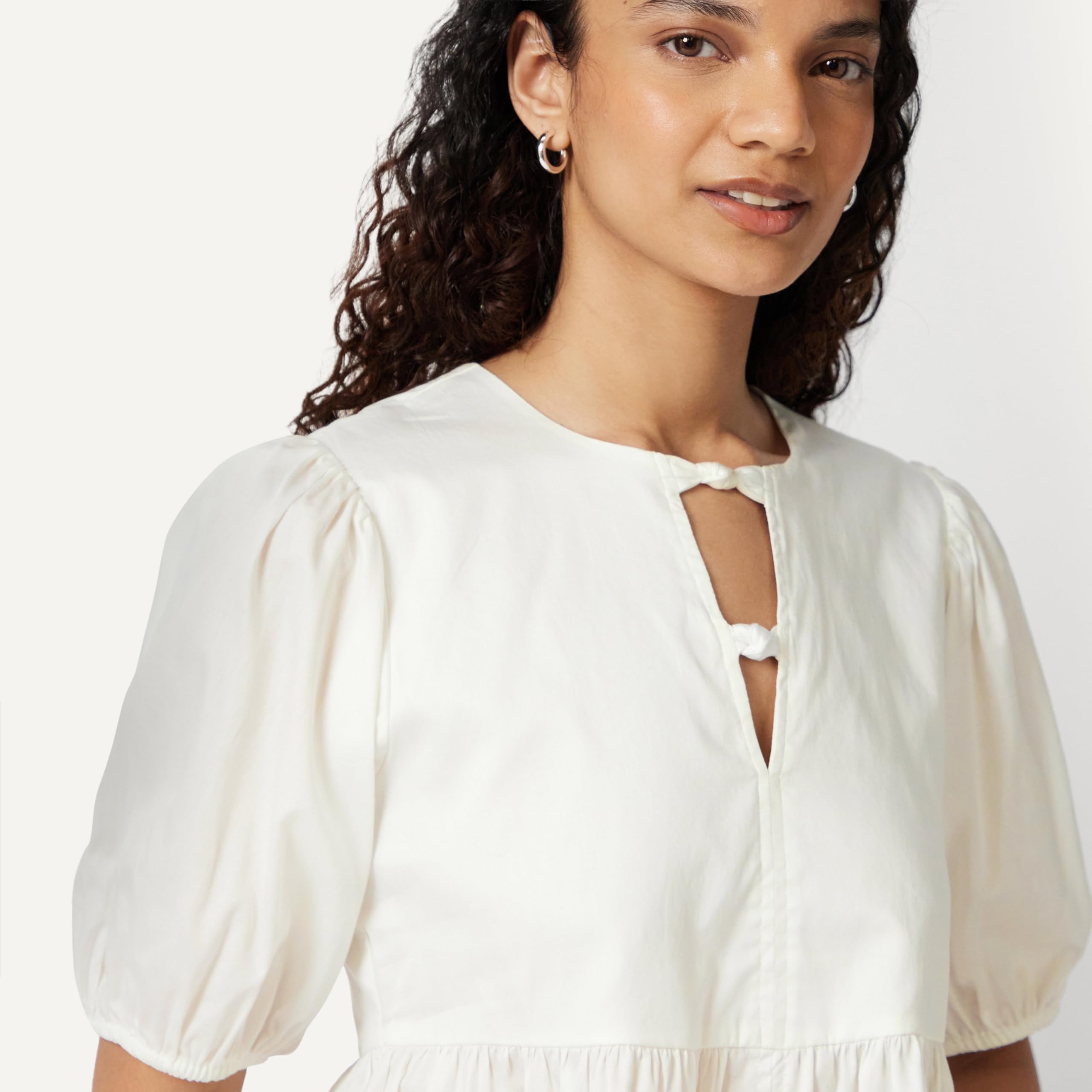 Amazon Essentials Mujer Blusa Peplum de satén de algodón de Ajuste Relajado