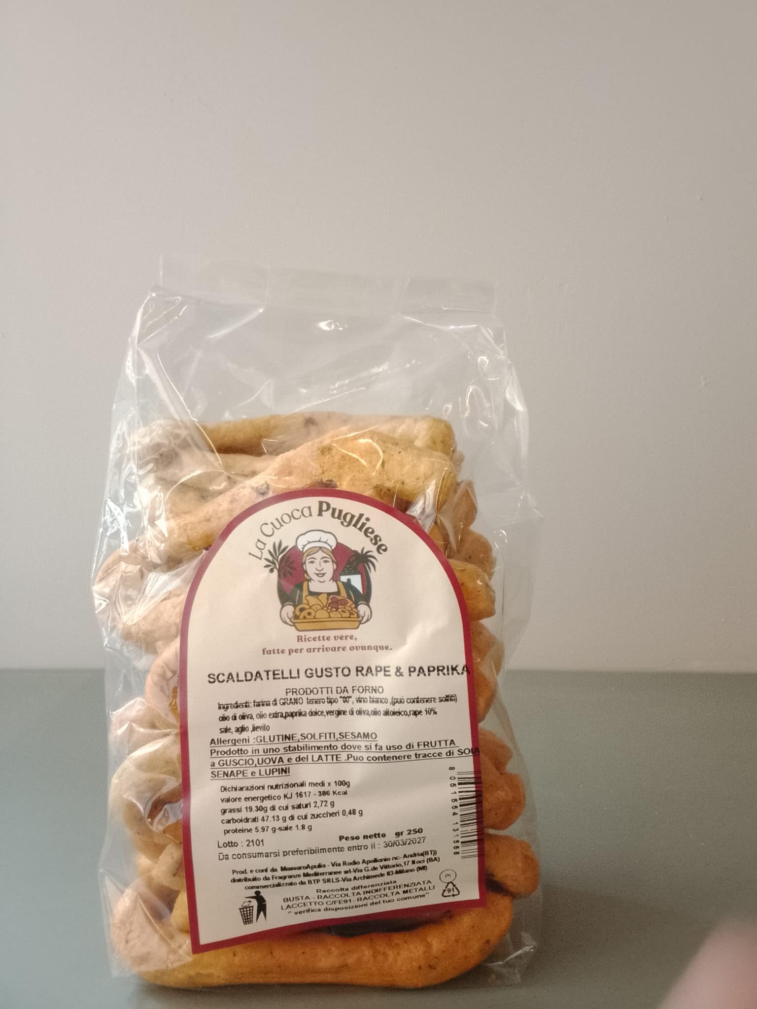 La Cuoca Pugliese - Scaldatelli Rape e Paprika, snack salato artigianale pugliese, prodotti da forno croccanti con farina integrale e spezie, 10 confezioni da 250 g