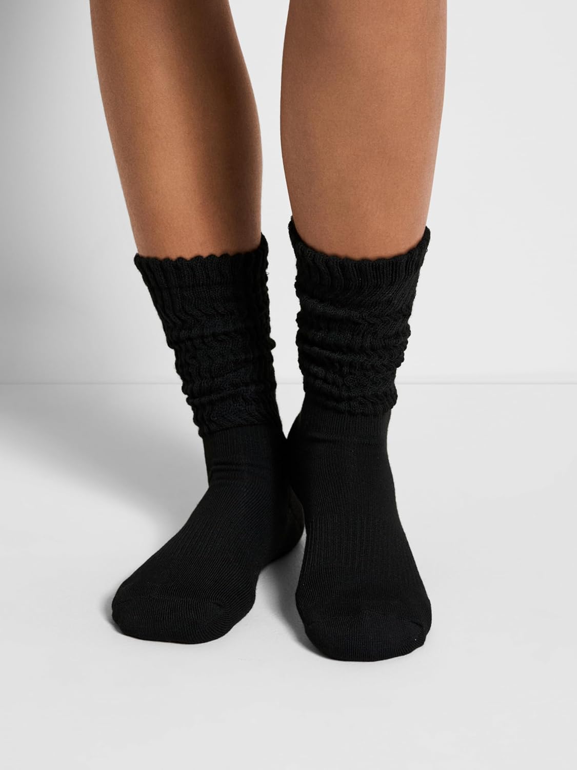 DKNY womens 3 Pack Slouch Crew Socks - Image 6