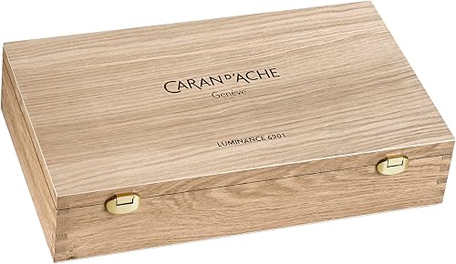 Caran d'Ache LUMINANCE 6901™ Wooden Box of 100 Pencils, Light Oak Wooden Case, Art, Sketching, Drawing, Colouring, Blending, Lightfast Coloured Pencils, Complete Luminance 6901™ Coloured Range - 1