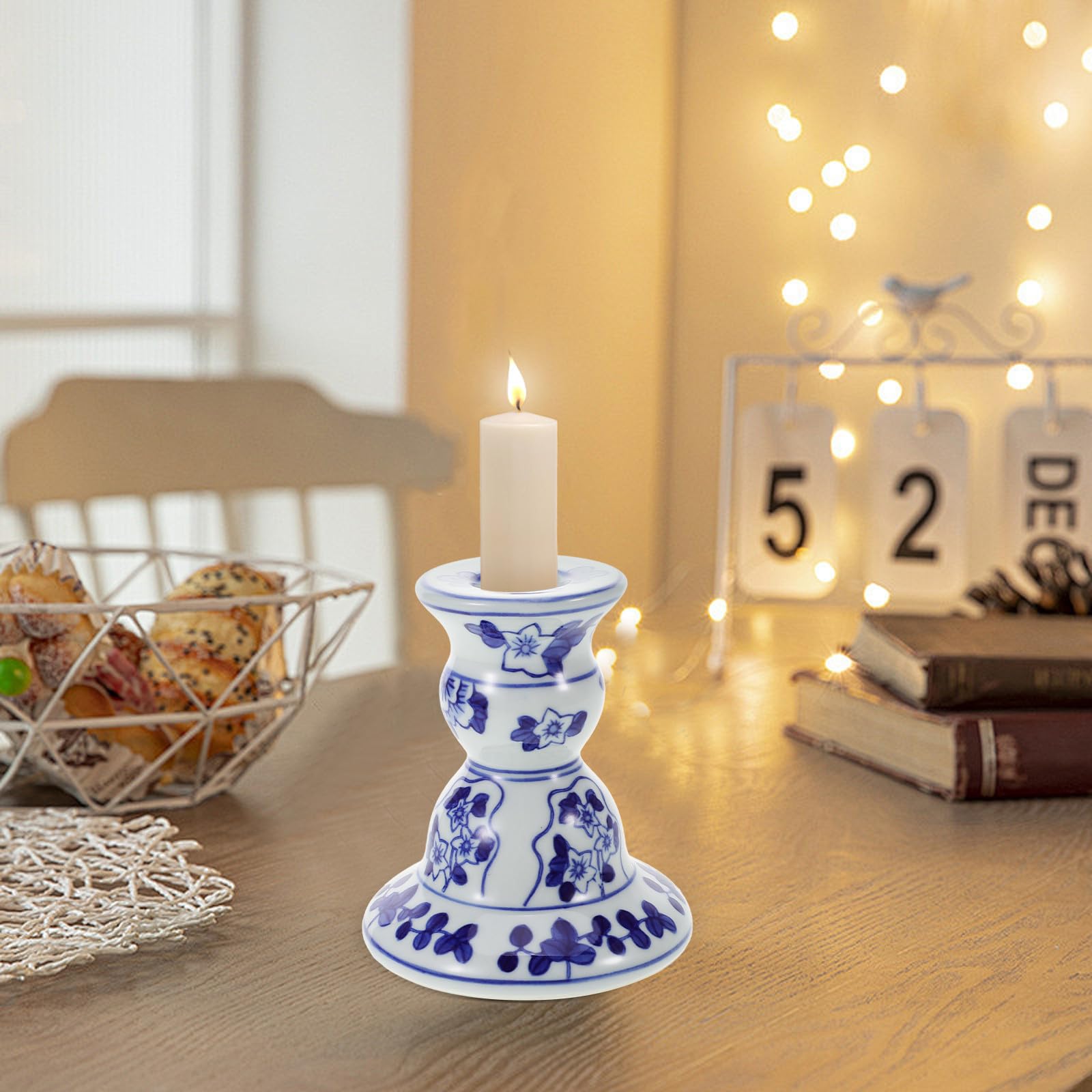 USHOBE Candelabro de Cerámica Azul y White Estilo Clásico, Versátil y Decorativo para Decoración del Hogar en Lugares Románticos y Cafés