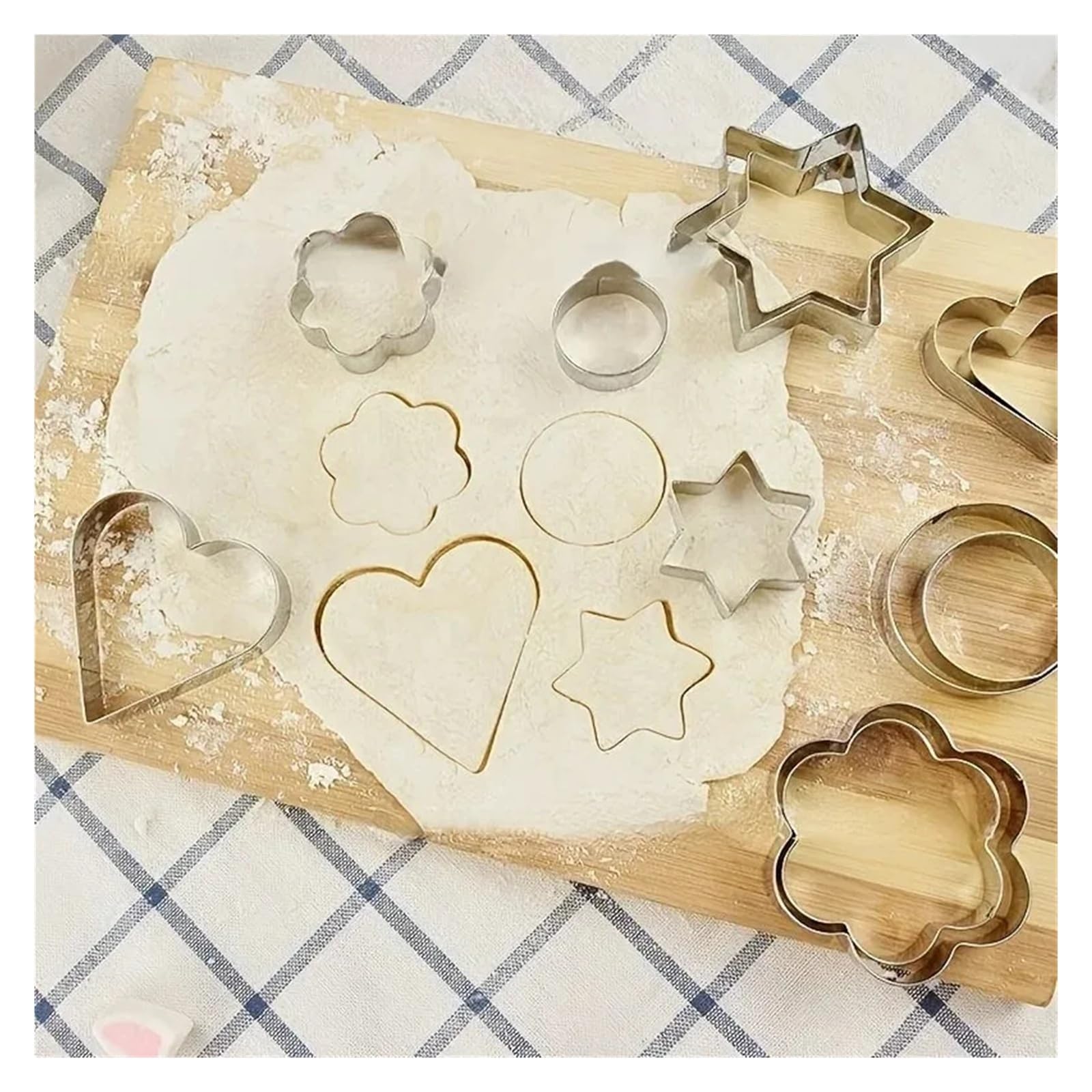 3 Größe Edelstahl Herz Blumen Form Kekse Ausstecher Fondant Kuchen Werkzeuge Form Küche Keks Sandwich Formen Backenwerkzeuge(3Pcs Heart)