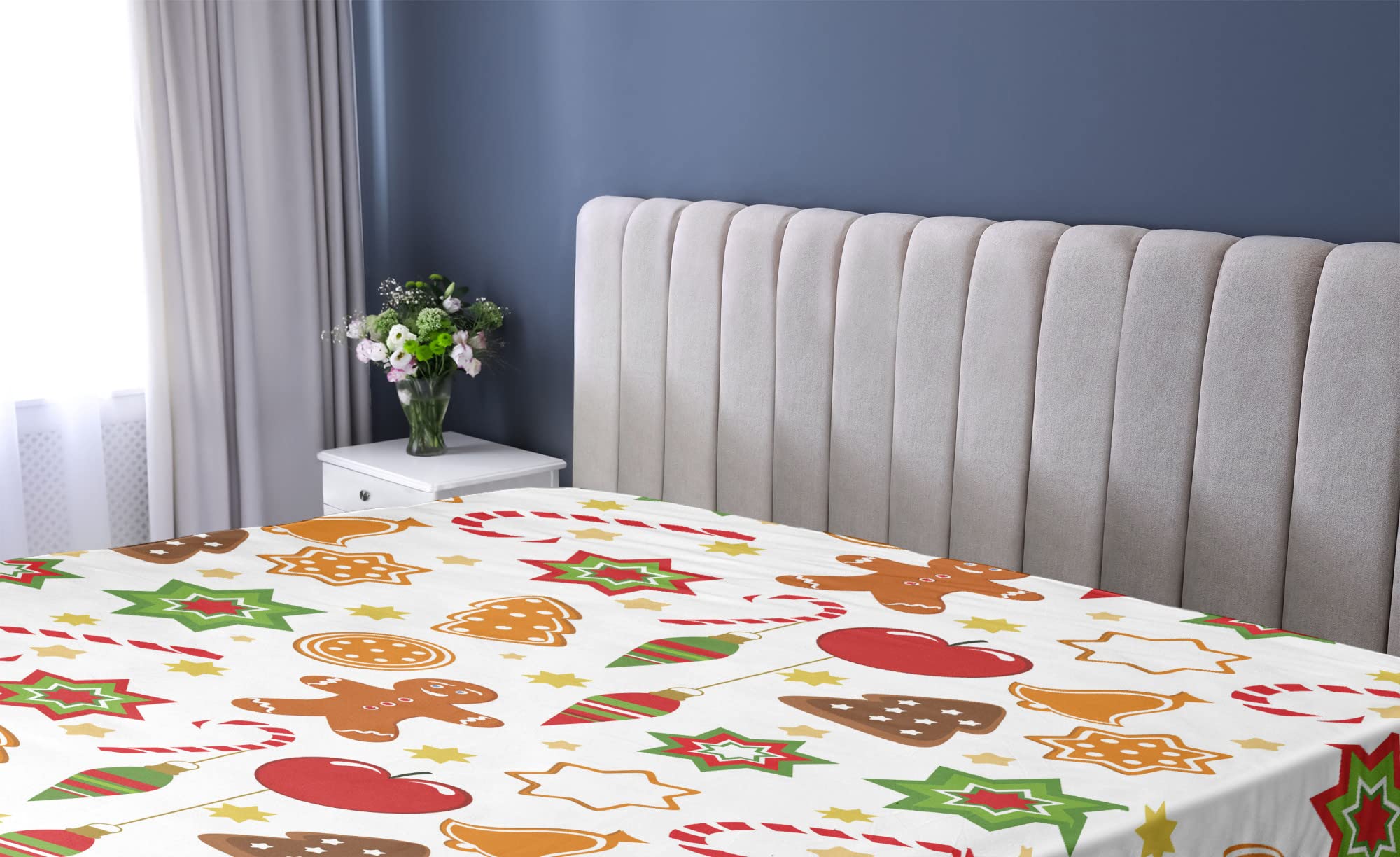 Ambesonne Gingerbread Man Fitted Sheet, Christmas Graphic Pattern Star Cookies Apples Bells, Bed Cover with All-Round Elastic Deep Pocket for Comfort, Twin XL Size, Red Cinnamon