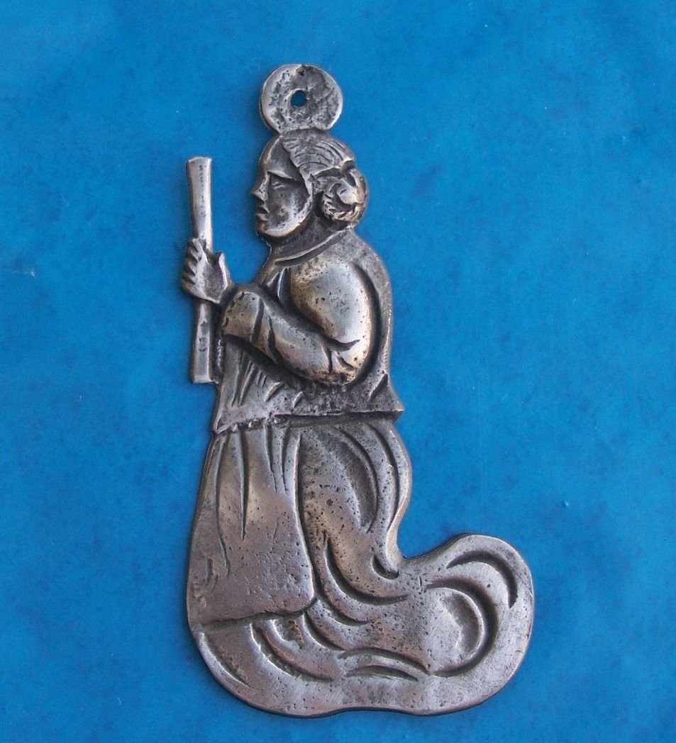 Large Praying Woman Tin/Silver Milagro Ex Voto