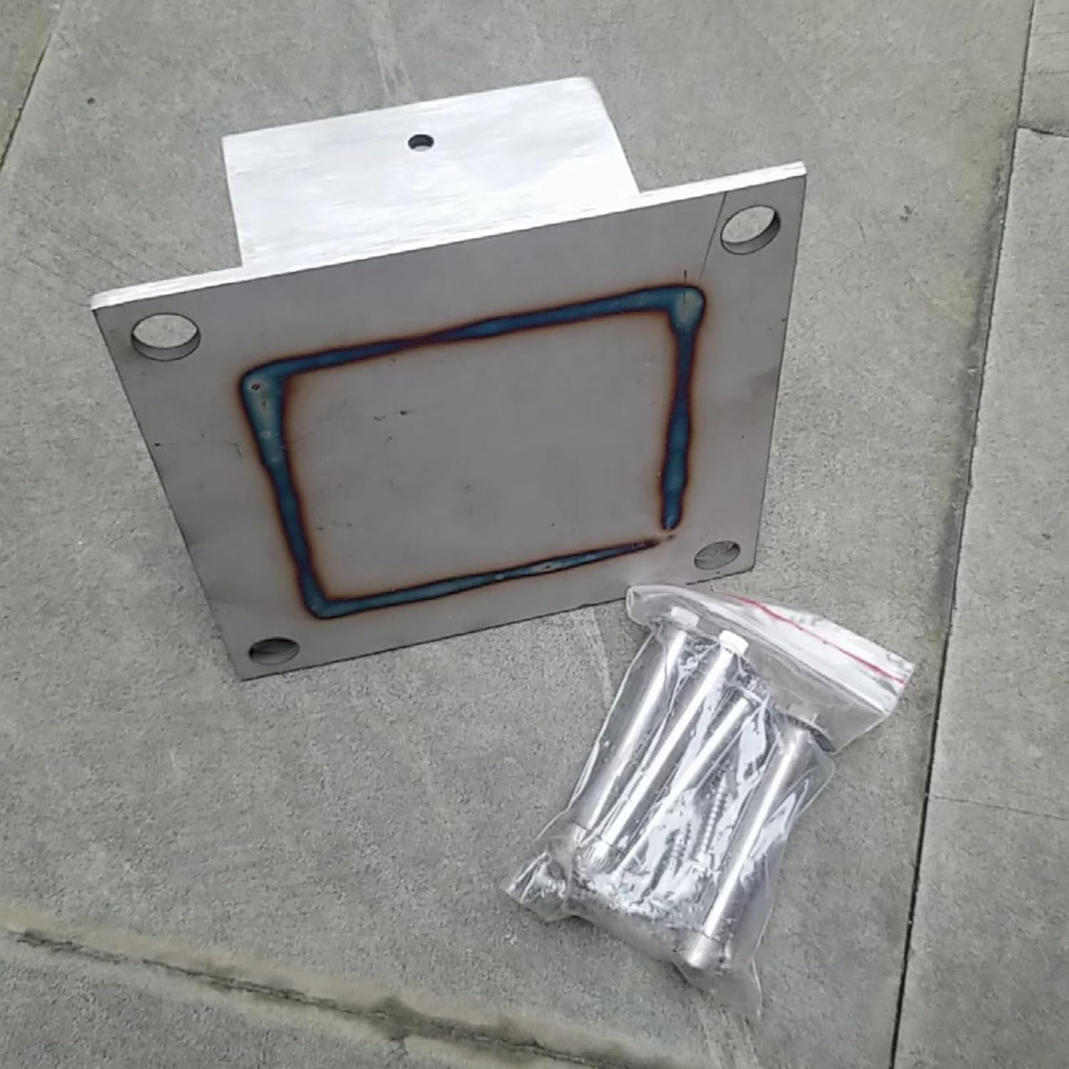 2pcs Stainless Steel Fence Post Base Bracket, Adjustable Concrete Anchor for Deck Railing, Vinyl Fence, Mailbox Support, Fits 50-200mm Posts, 40x40mm Plate