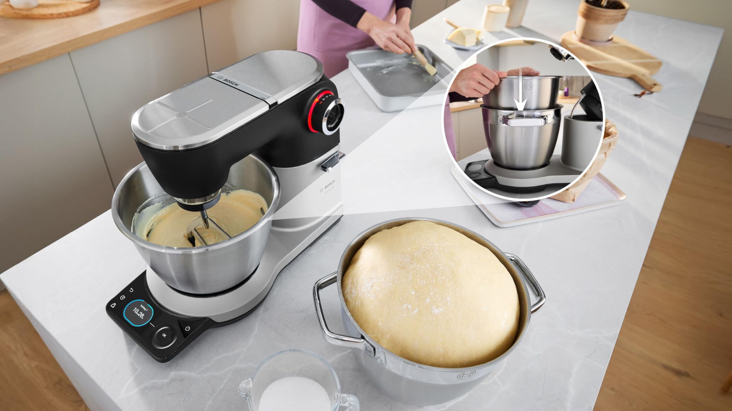 Bosch, robot kuchenny Serie 8, z wagą, silnik 1800 W chłodzony powietrzem, system mieszania planetarnego 3D, zestaw cukierniczya, misa 6,0 l, dodatkowa misa, metalowa obudowa, MUMS8ZS18