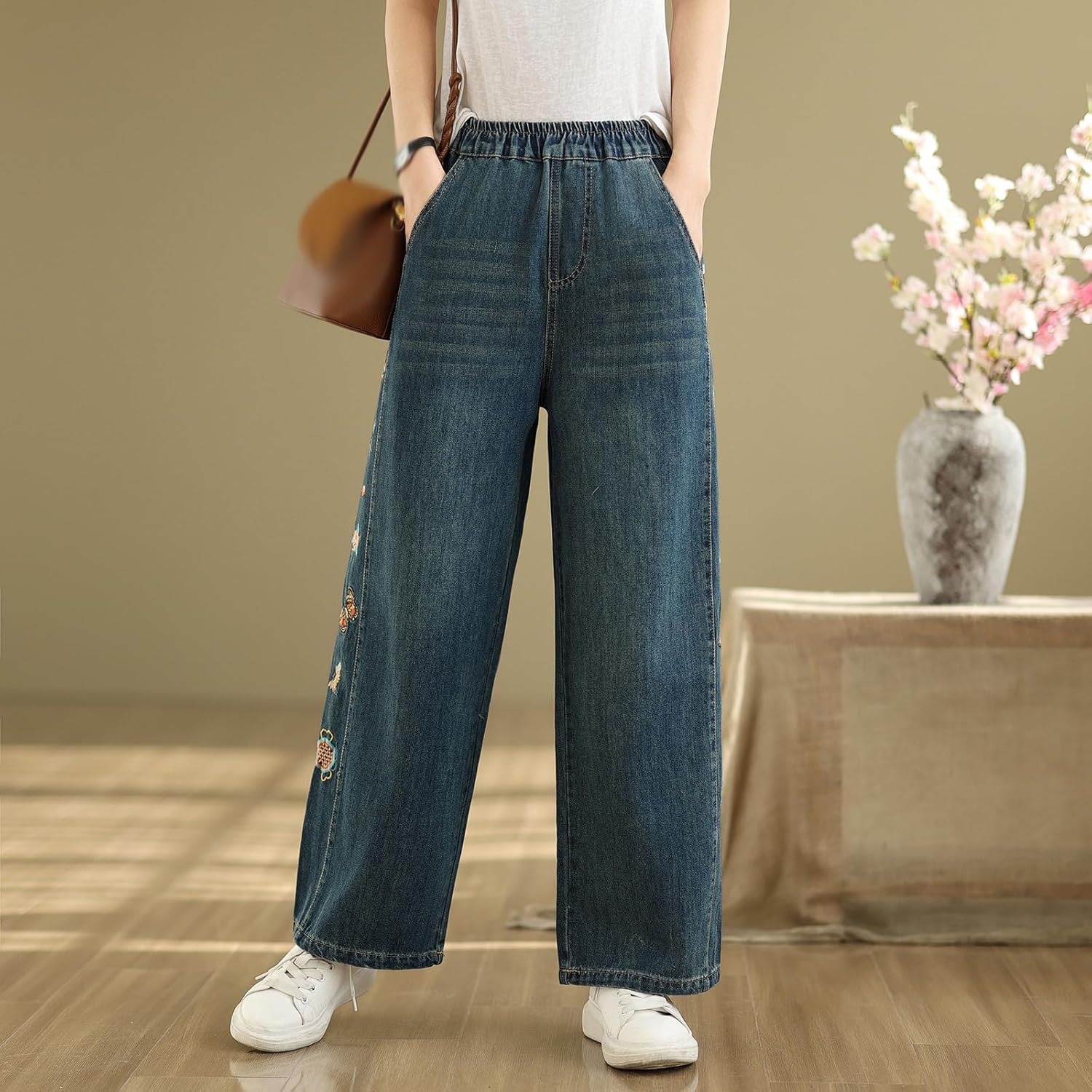 LAI MENG FIVE CATS Women's Casual Pull-on Tapered-Leg Jeans Stretch Elastic Waist Embroidery Denim Pants