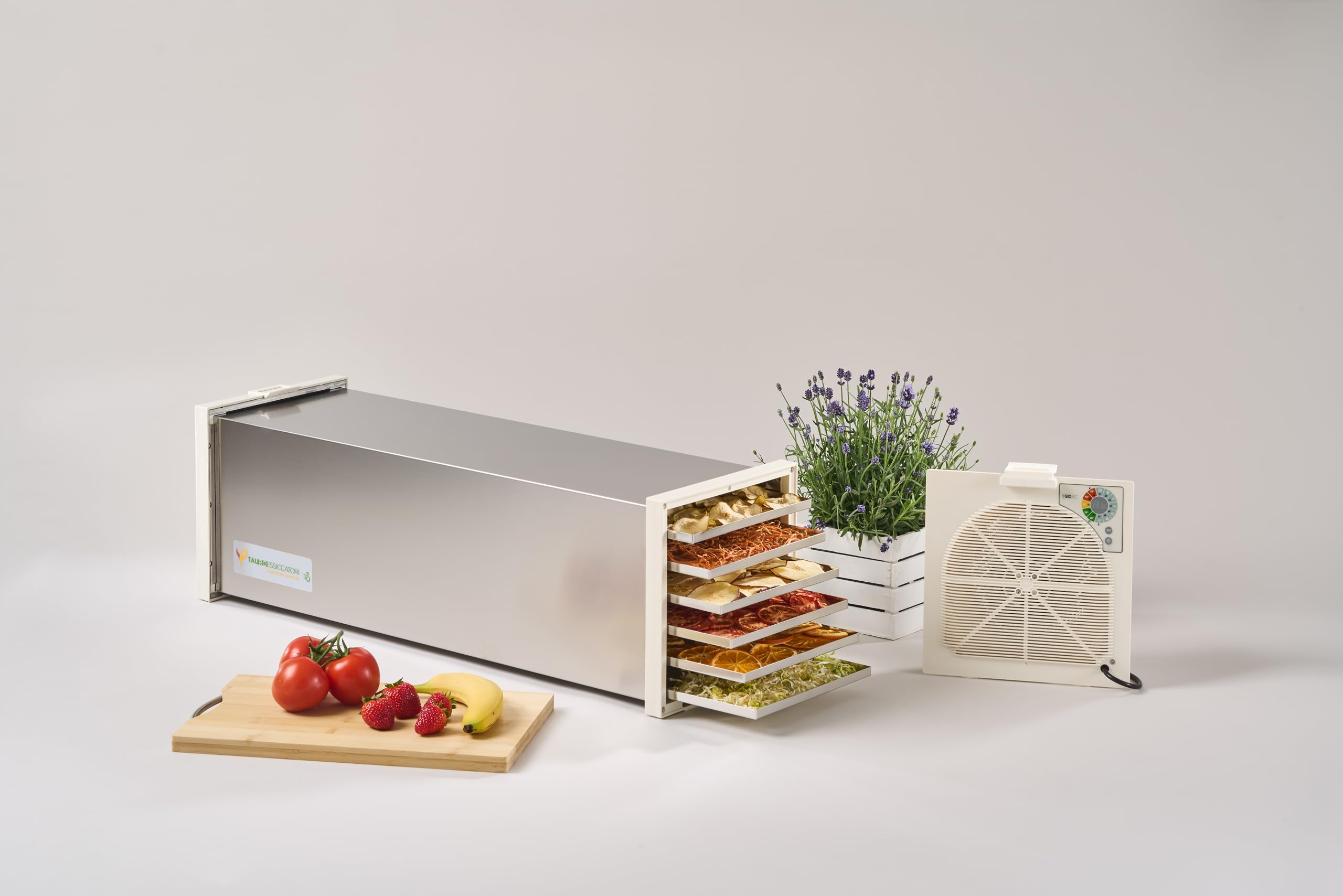 Tauro Essiccatori, Essiccatore Alimentare Biosec Deluxe B12, 100% MADE IN ITALY in acciaio inox con 12 cestelli, potenza 550W essicca fino a 7Kg