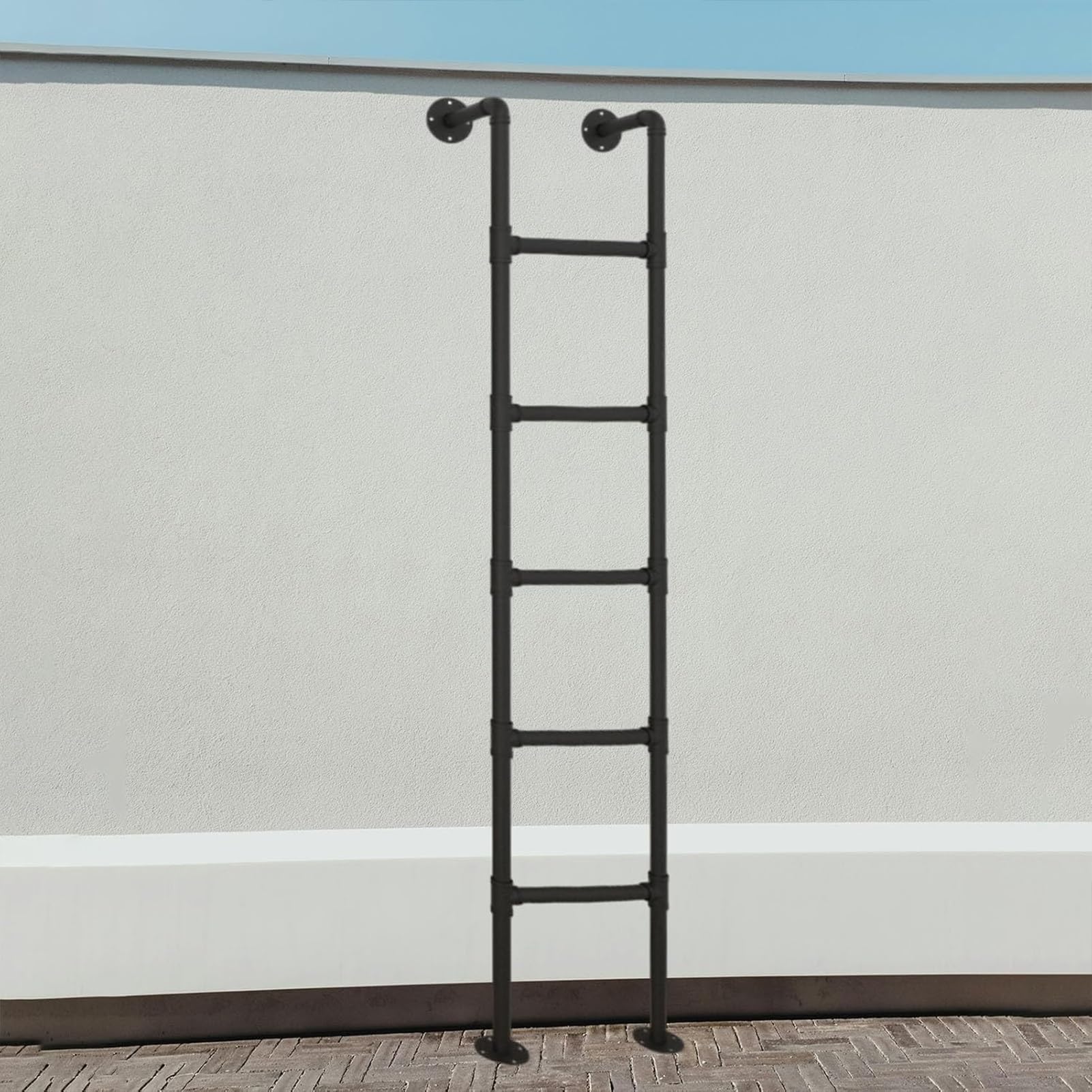 Escalera de emergencia para seguridad en el hogar ante evacuaciones