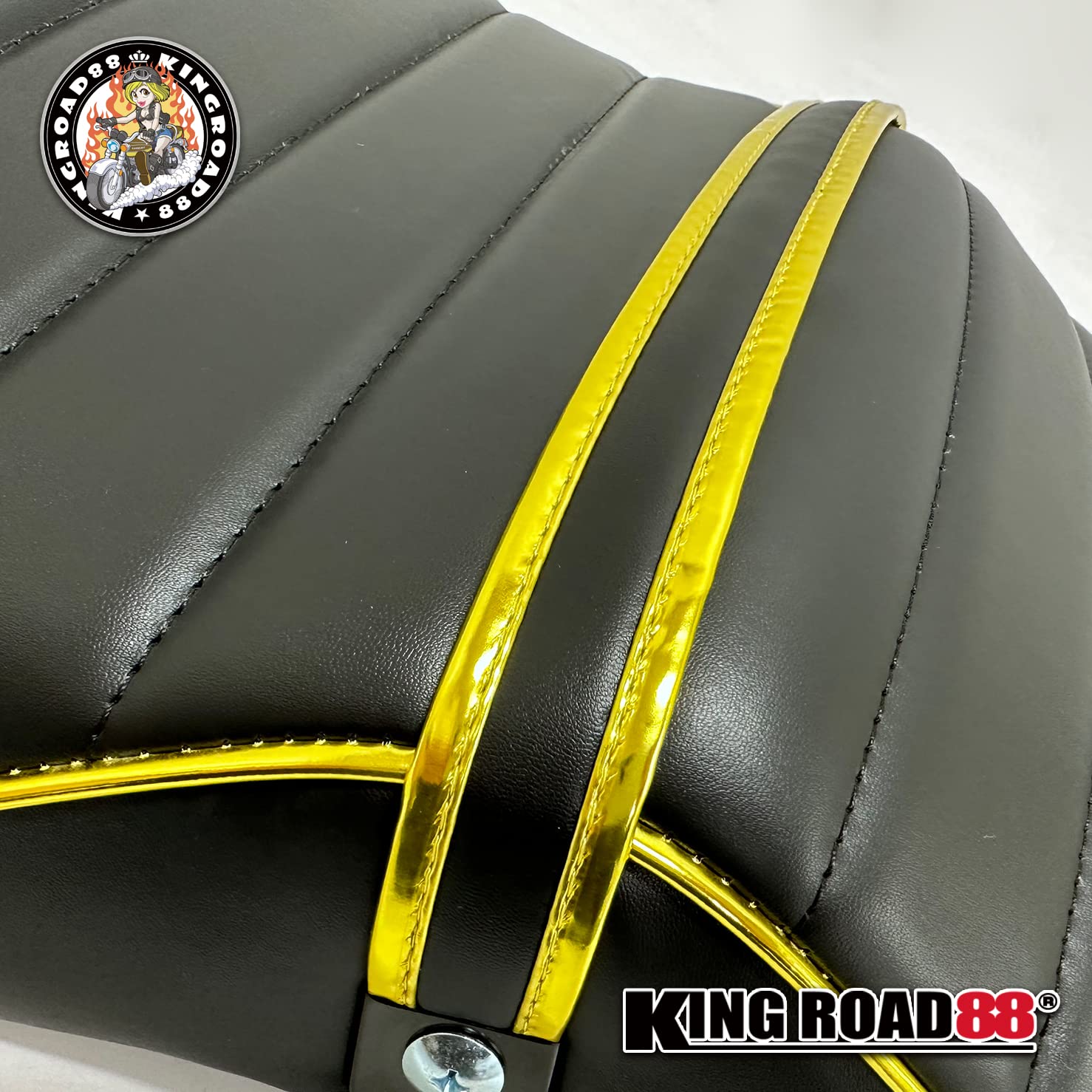 新品 バリオス 1型 タックロール　シート 鋲打ち あんこ抜き ZR250A 新品 バリオス 1型 タックロール シート 鋲打ち あんこ抜き