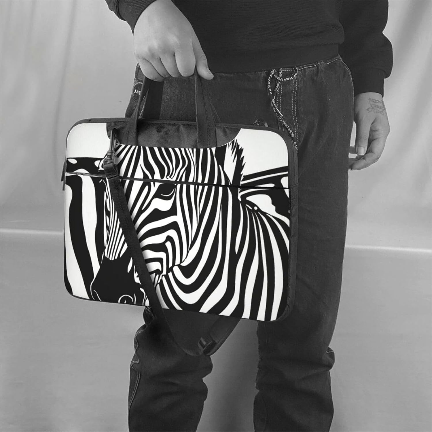 Zebra Print Print Laptop Shoulder Bag Messenger Bag Notebook with Accessories Pocket 13/14/15.6 inch