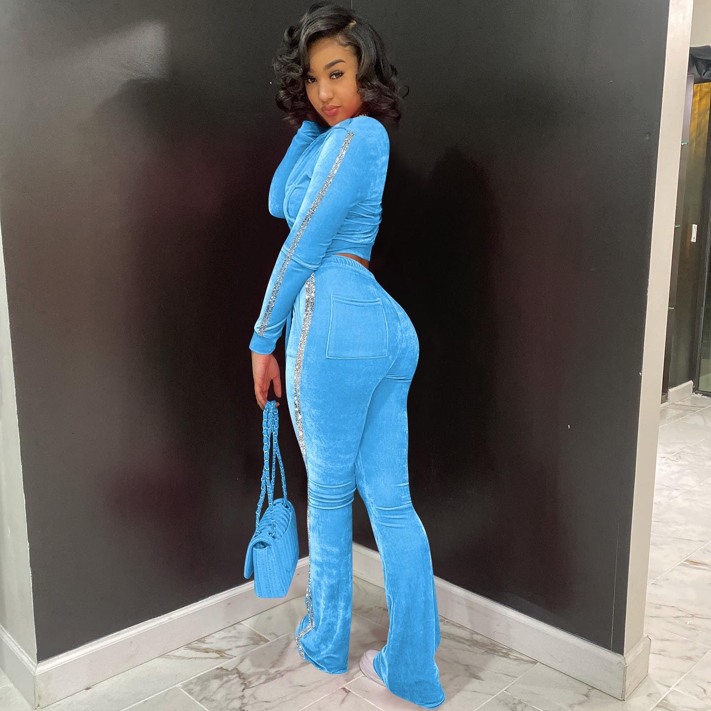 yidengymx Womens 2 Piece Velour Tracksuit Two Piece Outfits for Women Long Sleeve Zip Up Crop Tops Sweatpants Sets Pockets - Image 4