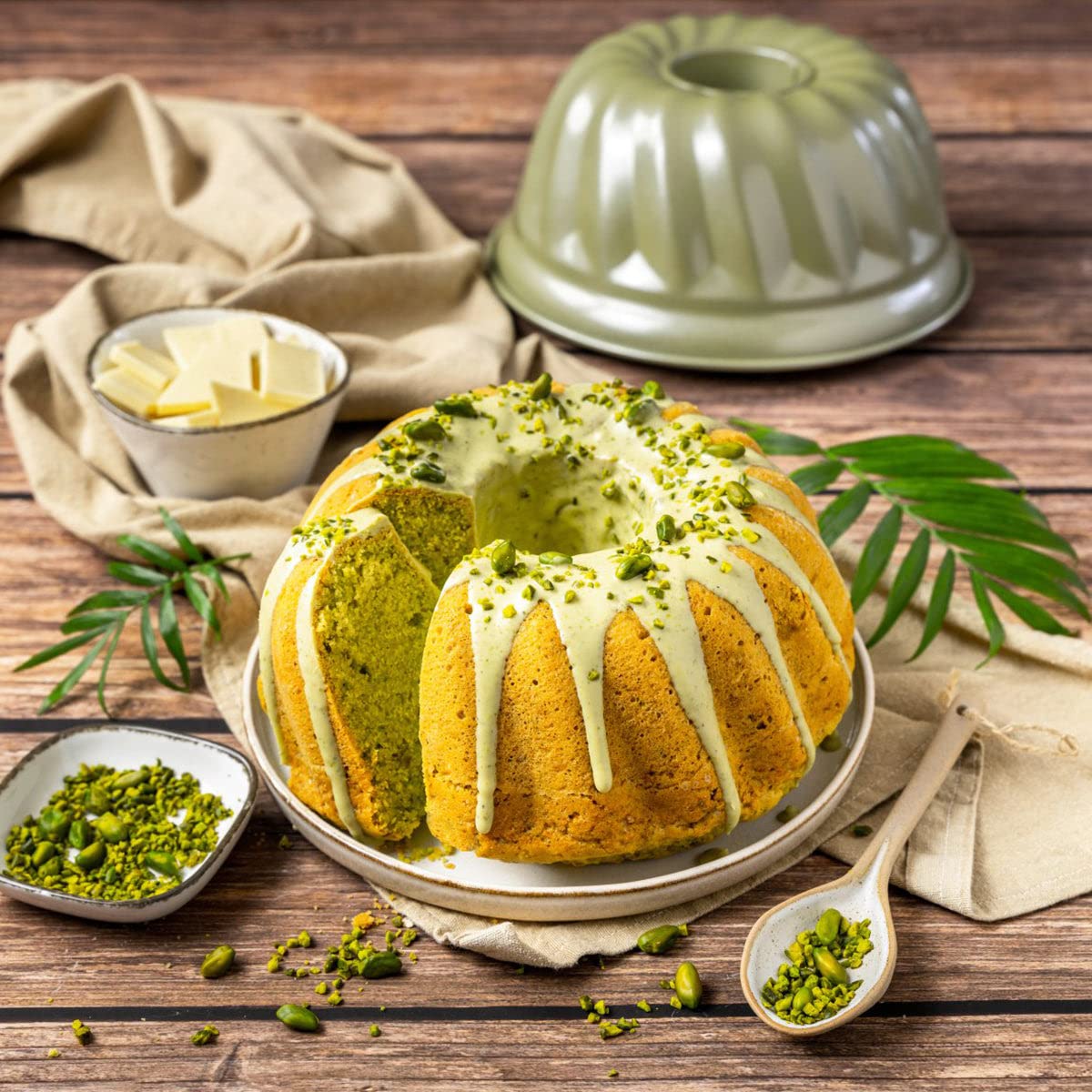 Zenker Guglhupf Backform – Hochwertige und stabile Backform in grün für leckeren Gugelhupf – Gugelhupfform mit veganer Antihaftbeschichtung