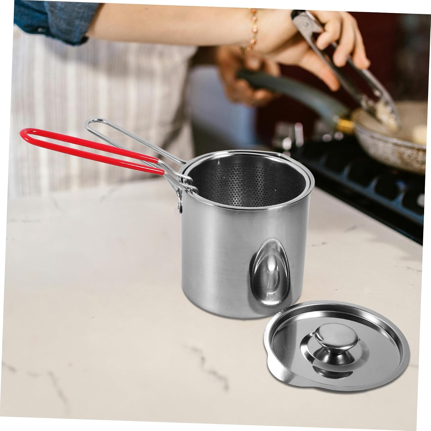 Stainless Steel Deep Fryer Pot with Basket and Tongs Small Multifunctional Oil Frying Pan for Home and Restaurant Heat Resistant Non-stick Cooking Pot with Oil Drainer and