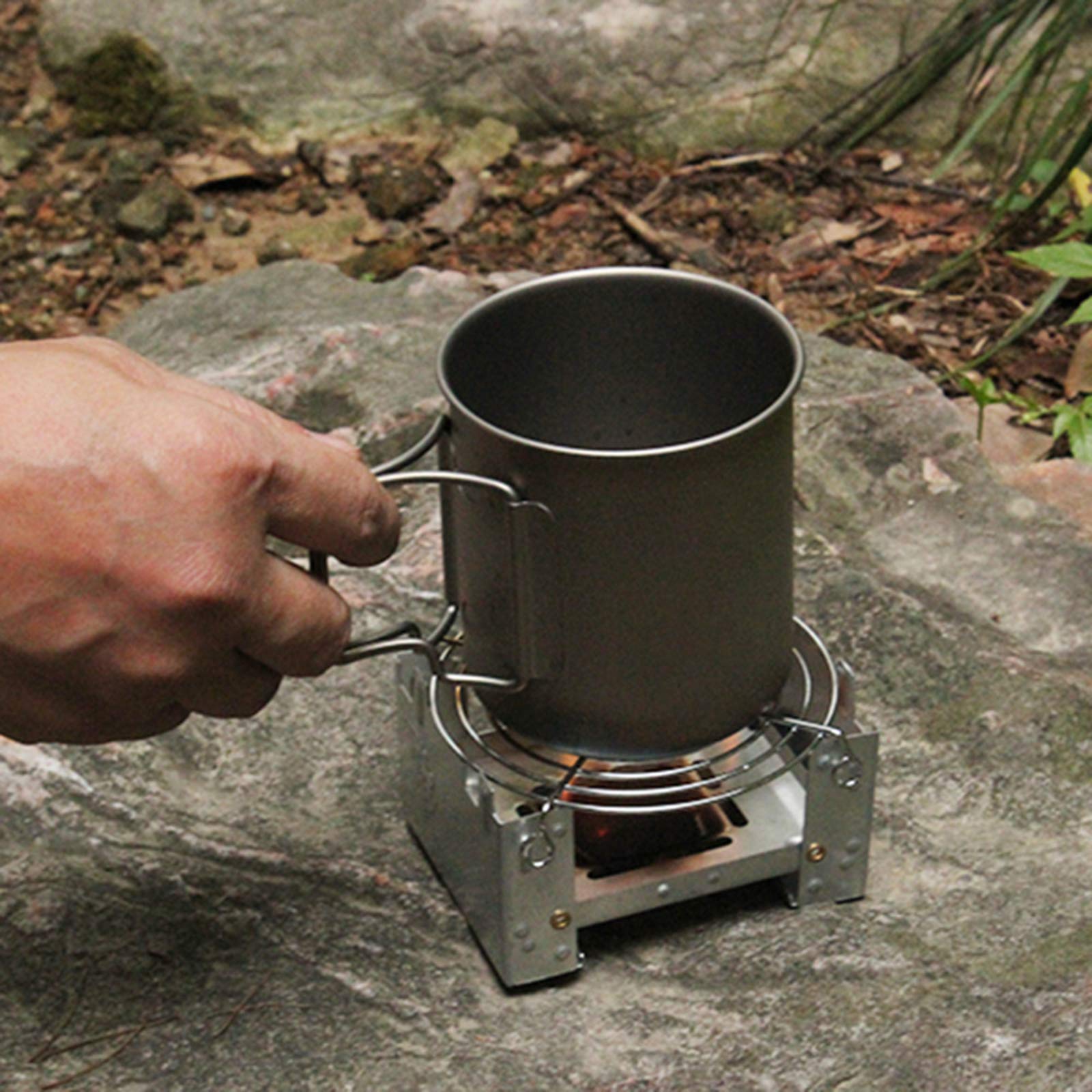 Réchaud de camping à alcool, batterie de cuisine de camping ultralégère à mini brûleur extérieur portable pour camping en plein air, randonnée, sac à dos, pique-nique