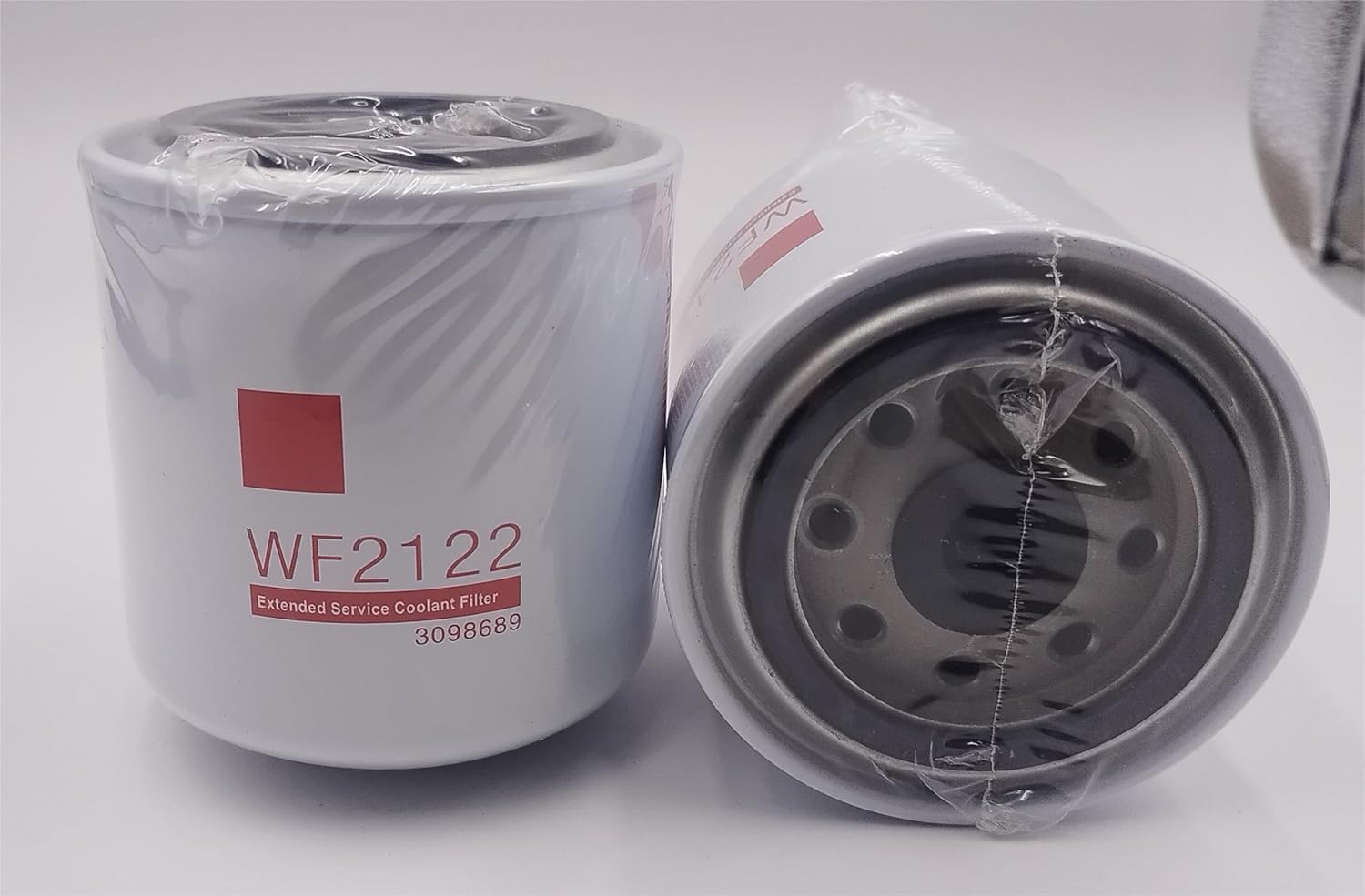 Water Coolant Filter WF2122 for Cummins ISX12 ISM11 Paccar MX-13 MX-11 Engine, Replace# 5580013761 5839 833690C1 XWF4246 3098689 1843659PE