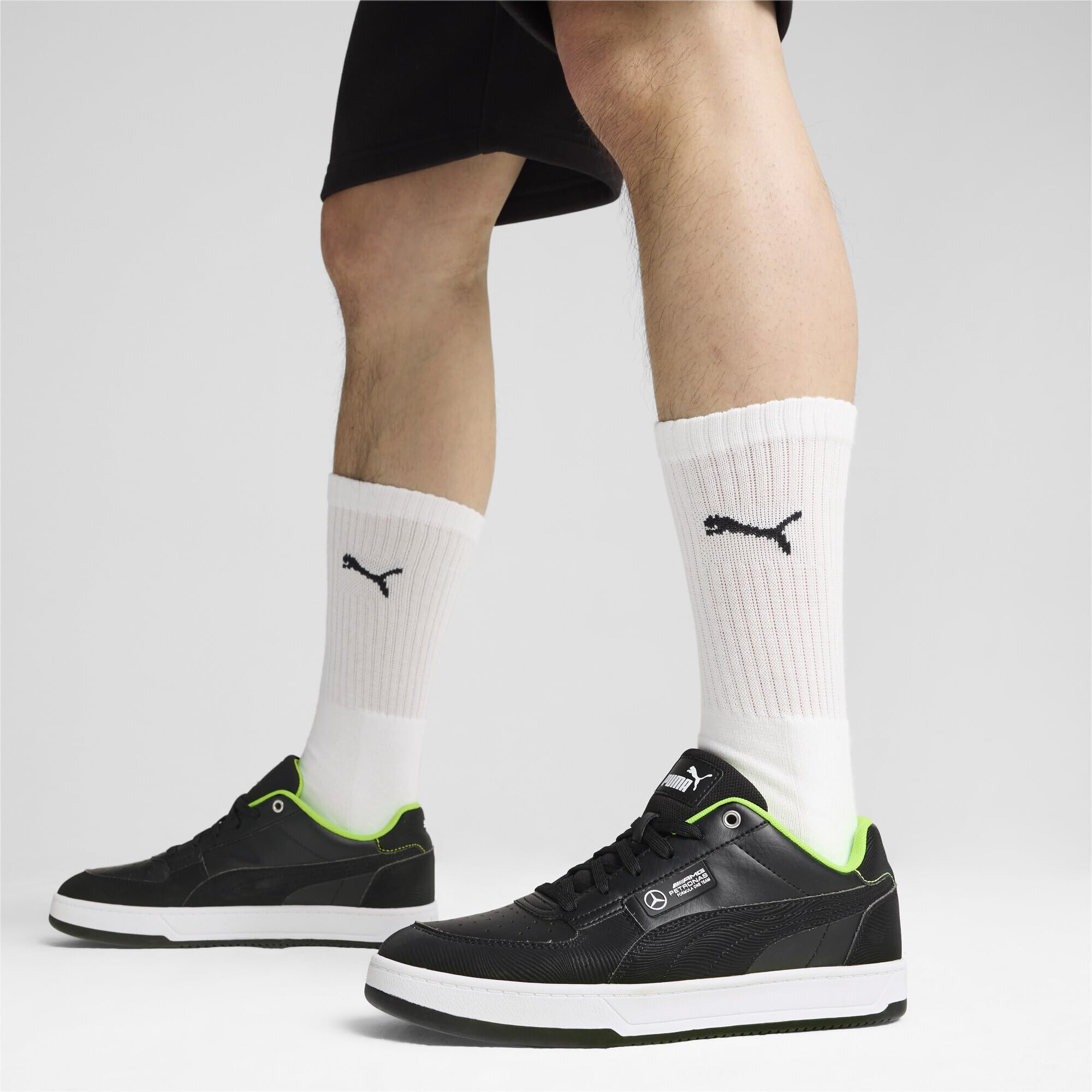 PUMA Zapatillas Mercedes-AMG Petronas F1® Caven 2.0 Unisex 43 Black Fizzy Green ┃Zapatillas de Motorsport Unisex para Adultos