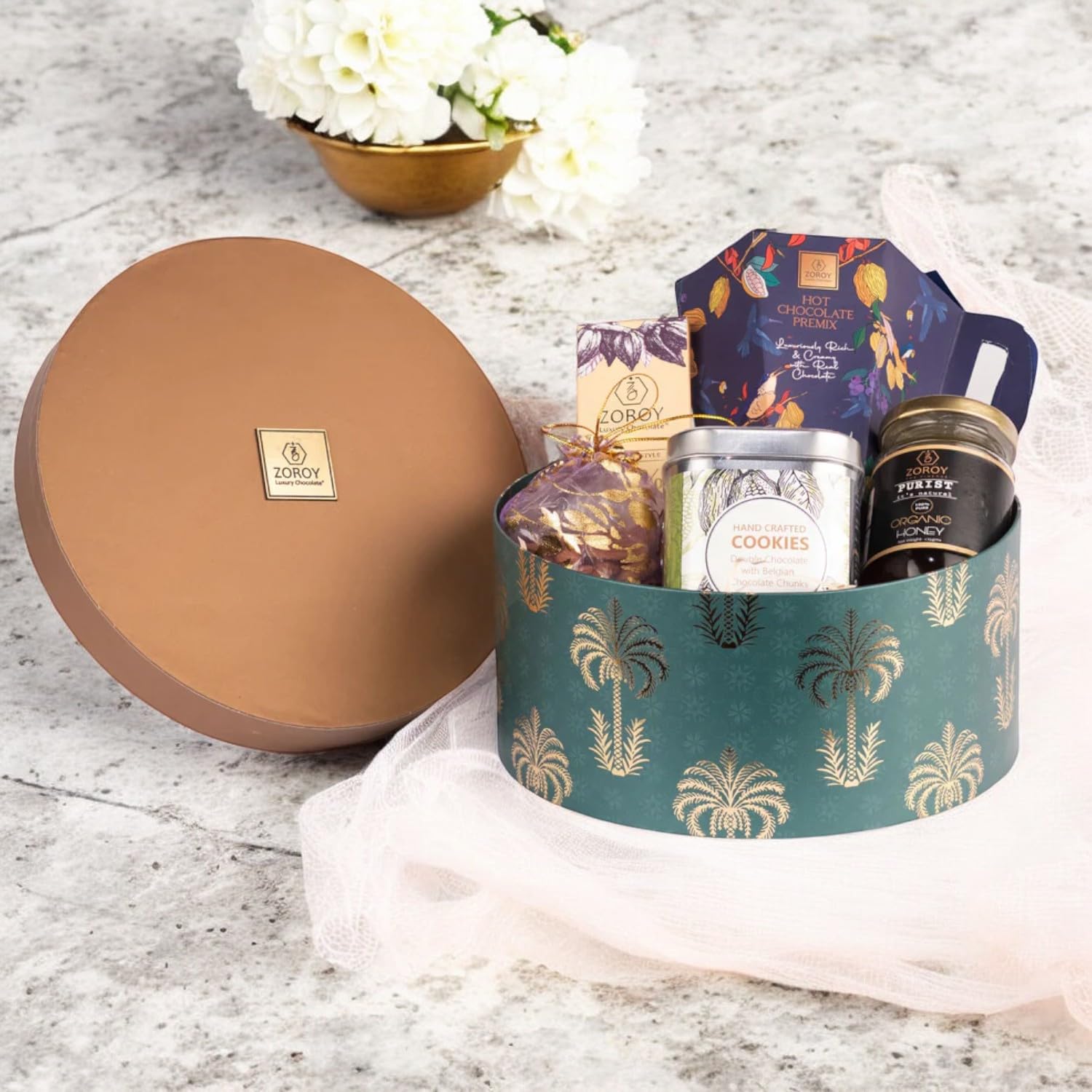 ZOROY LUXURY CHOCOLATE Palms Hot Chocolates Gift Hamper With Assorted Goodies For Rakhi Diwali Corporate Wedding Anniversary Christmas Birthday Friends Valentine Day Online Gifts Combo Pack,1.5 Kg