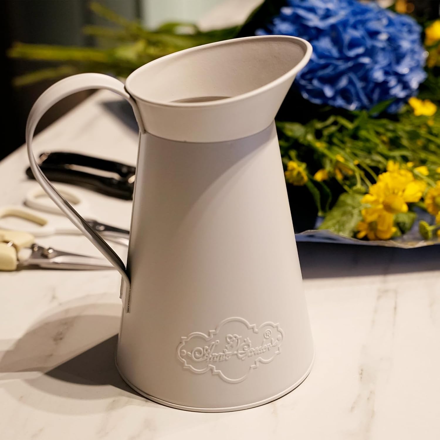 Rustic Metal Farmhouse Flower Pitcher Vase, Large Leakproof Milk Jug Vase for Home Decor - Image 2