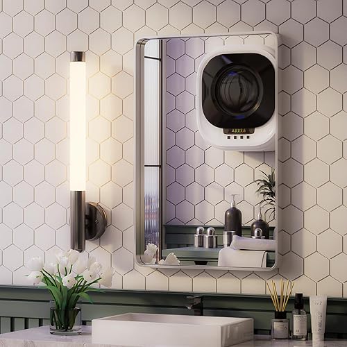 Yamazakura Espejo de baño plateado para pared, 20 x 16 pulgadas, espejo de tocador de baño con marco plateado para sala de estar, dormitorio,