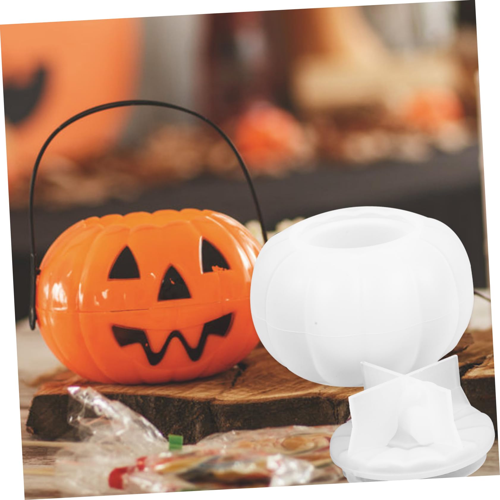 かぼちゃ型金属瓶 装飾付き かぼちゃ型金属瓶 装飾付き