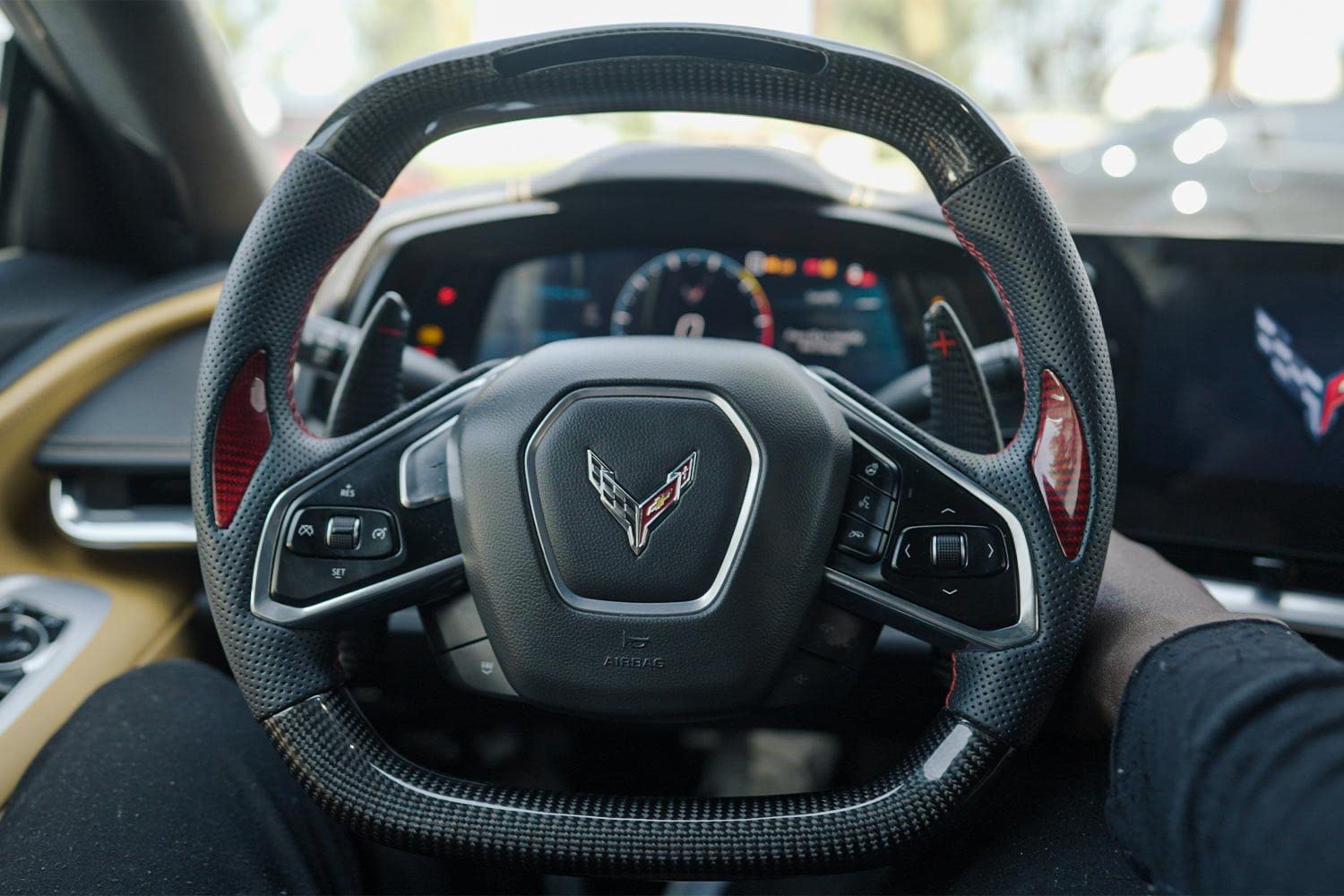 Amazon | Vicrez カーボンファイバーステアリングホイール +LED Dash