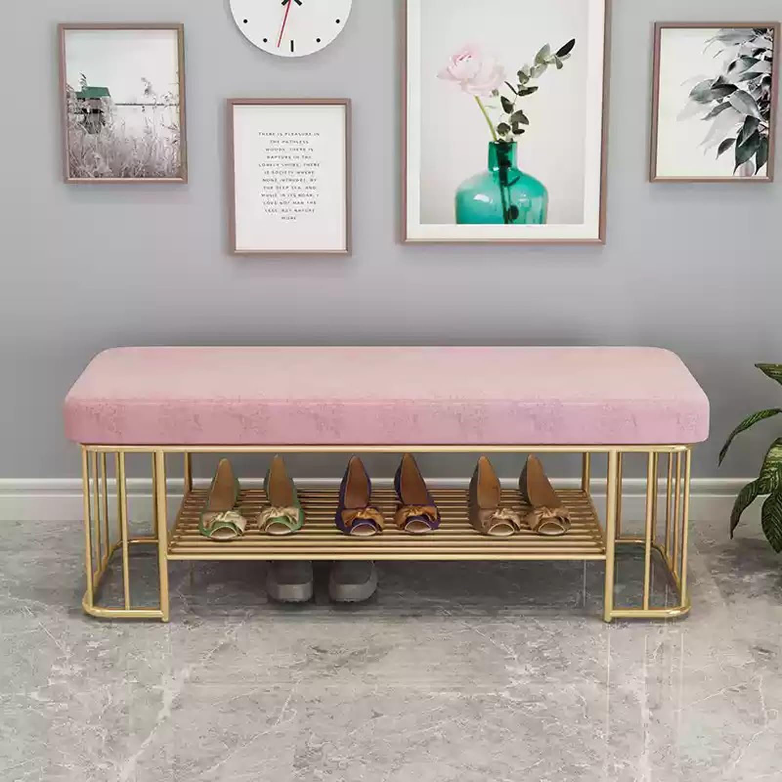 Banc à chaussures d'entrée en velours rose et structure en métal luxueuse