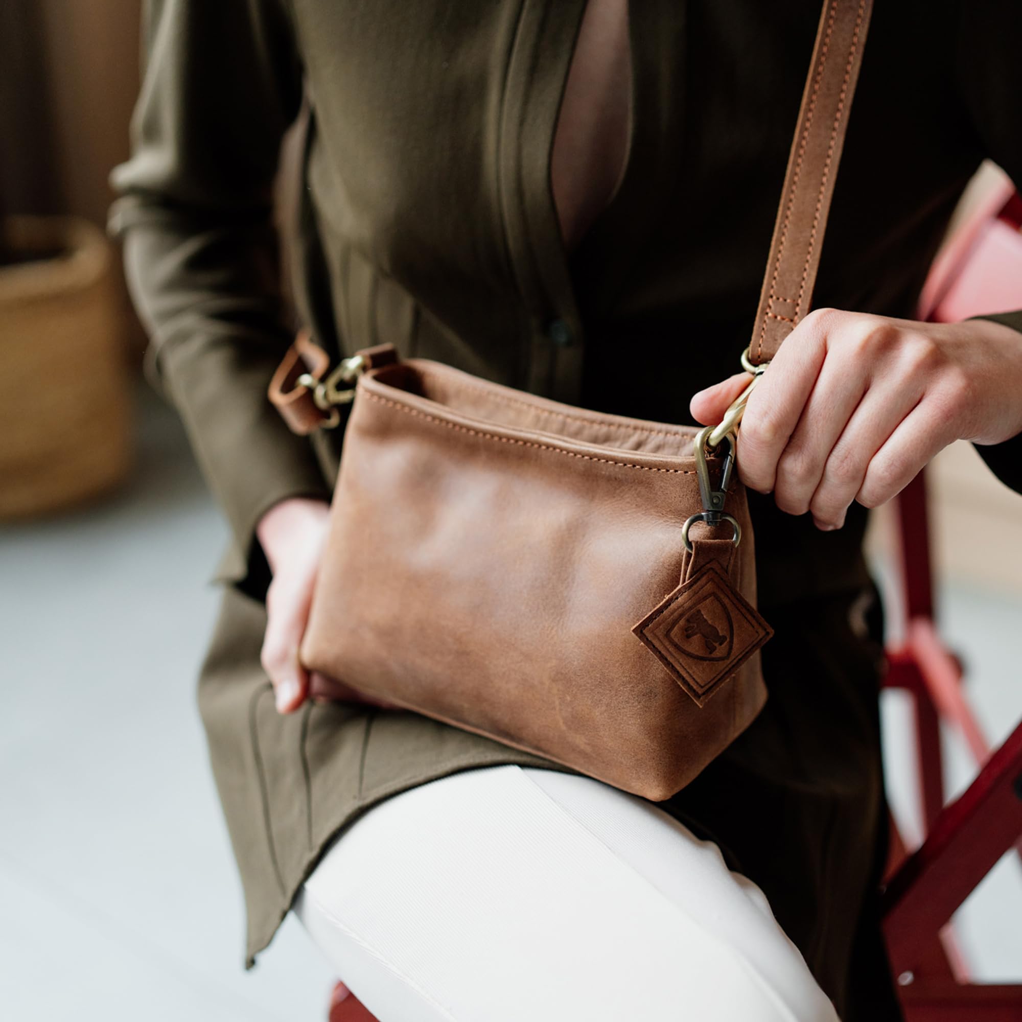 Berliner Bags Bolso bandolera vintage Marbella XS, pequeño bolso bandolera de piel, bolso de mano para mujer