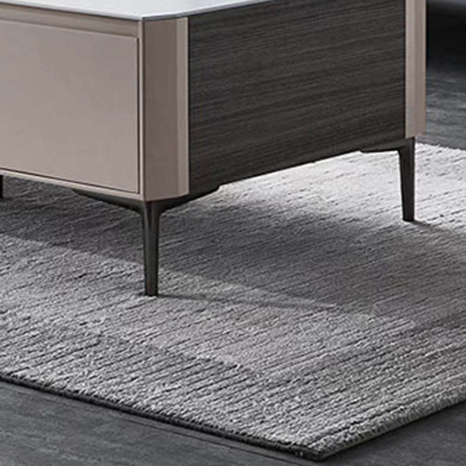 4 patas ajustables de metal negro para mesa, diseño triangular moderno para sofá, armario, mesita de noche, soporte de TV y tocador de baño, patas de muebles de 20 cm